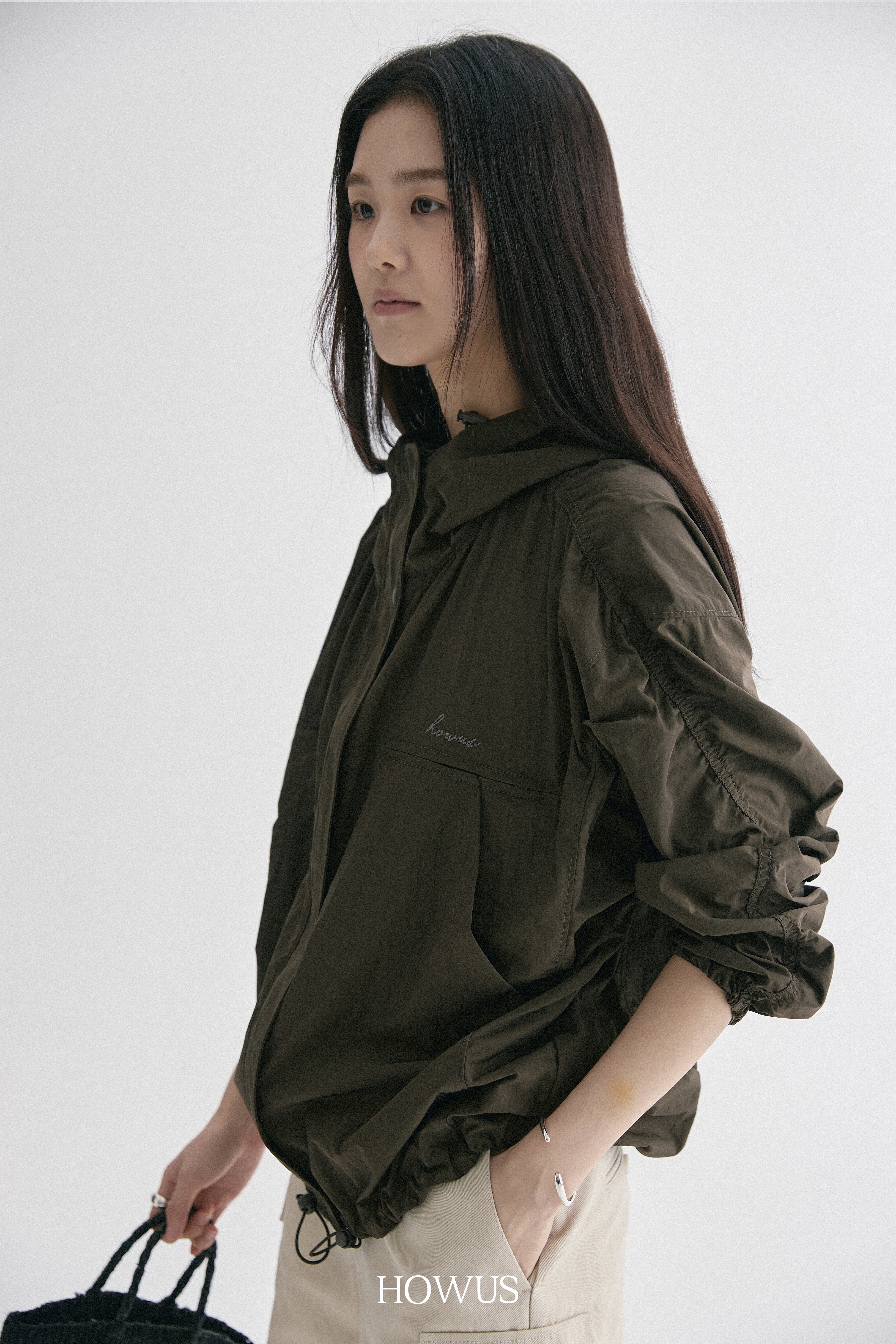 color_khaki