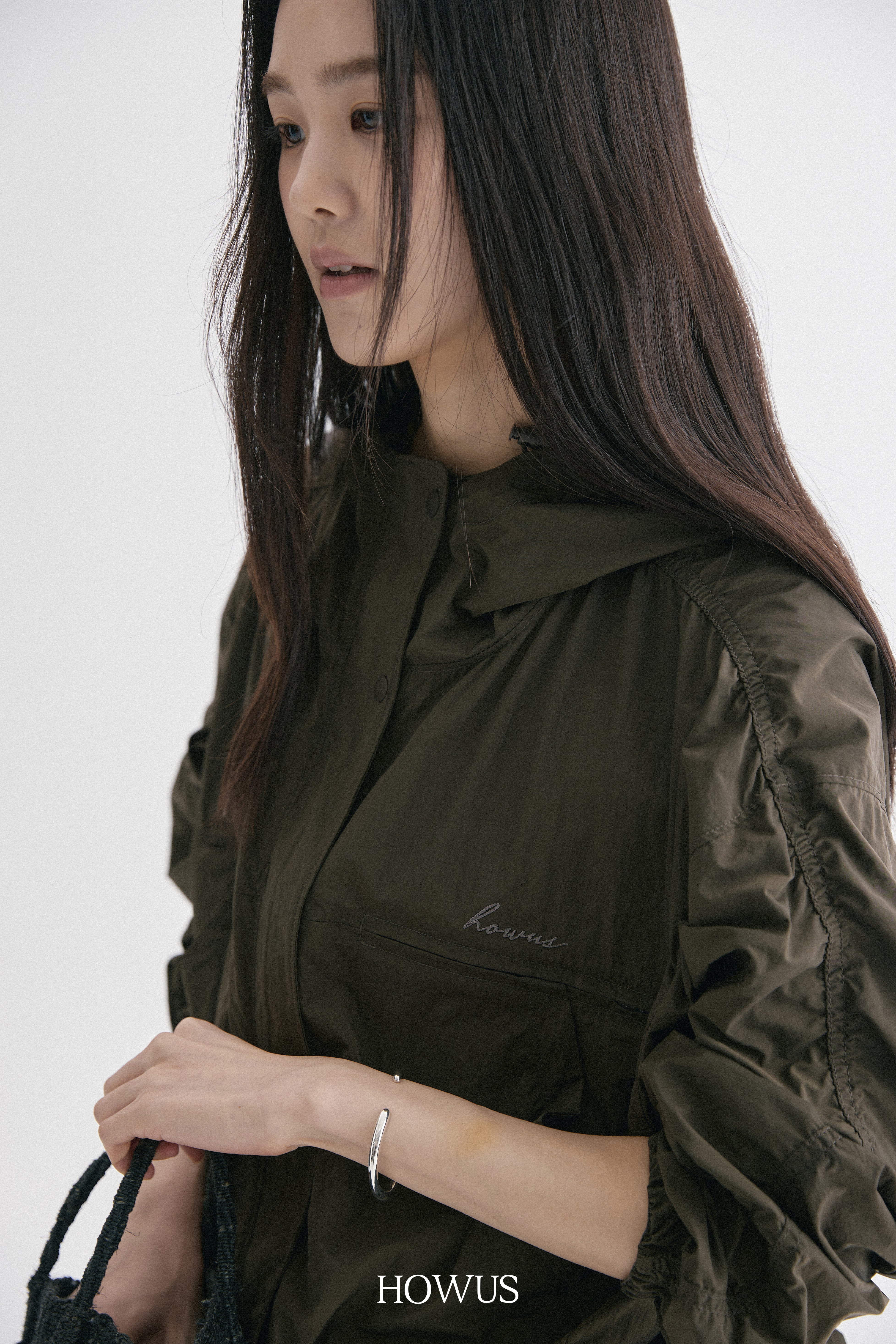 color_khaki