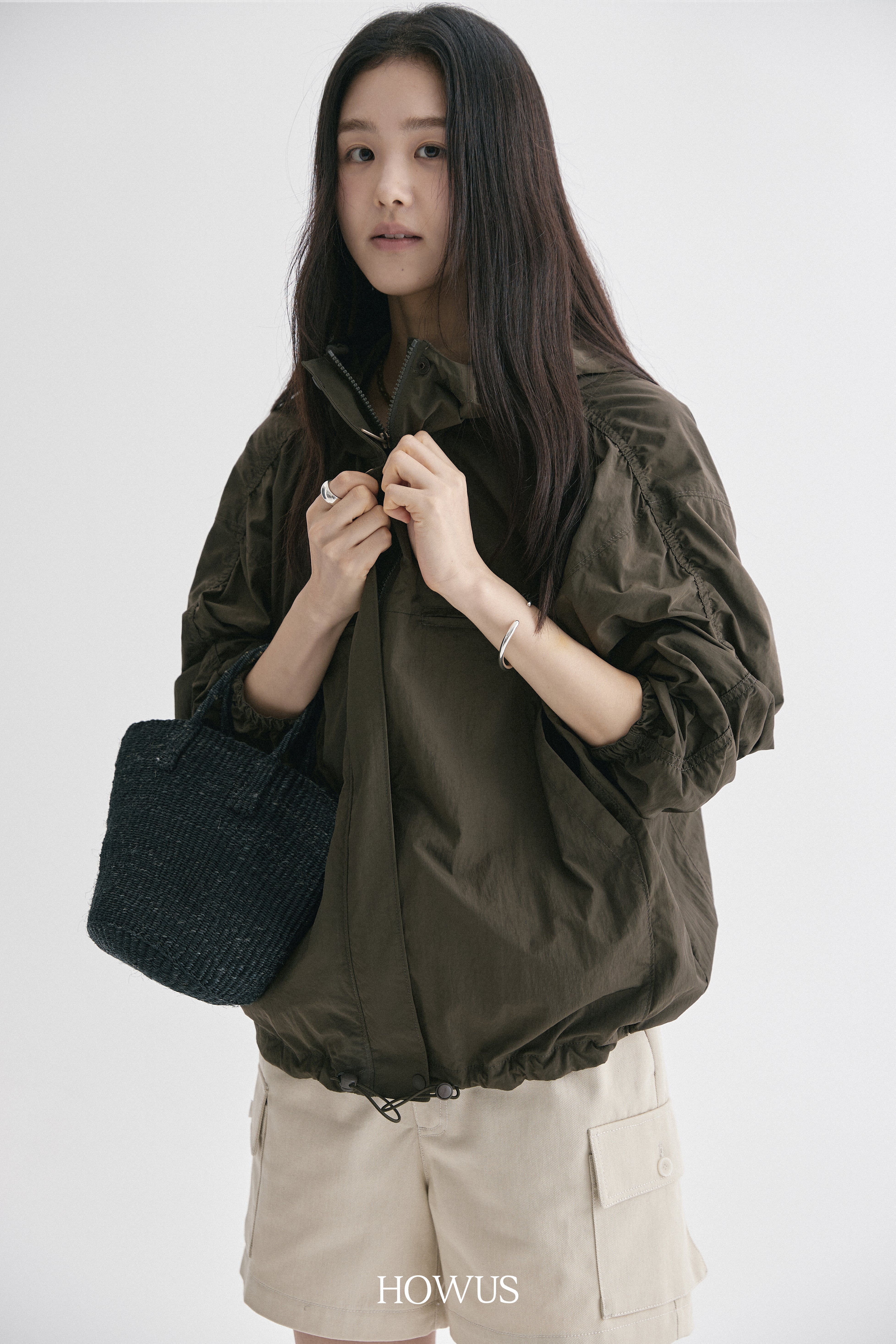 color_khaki