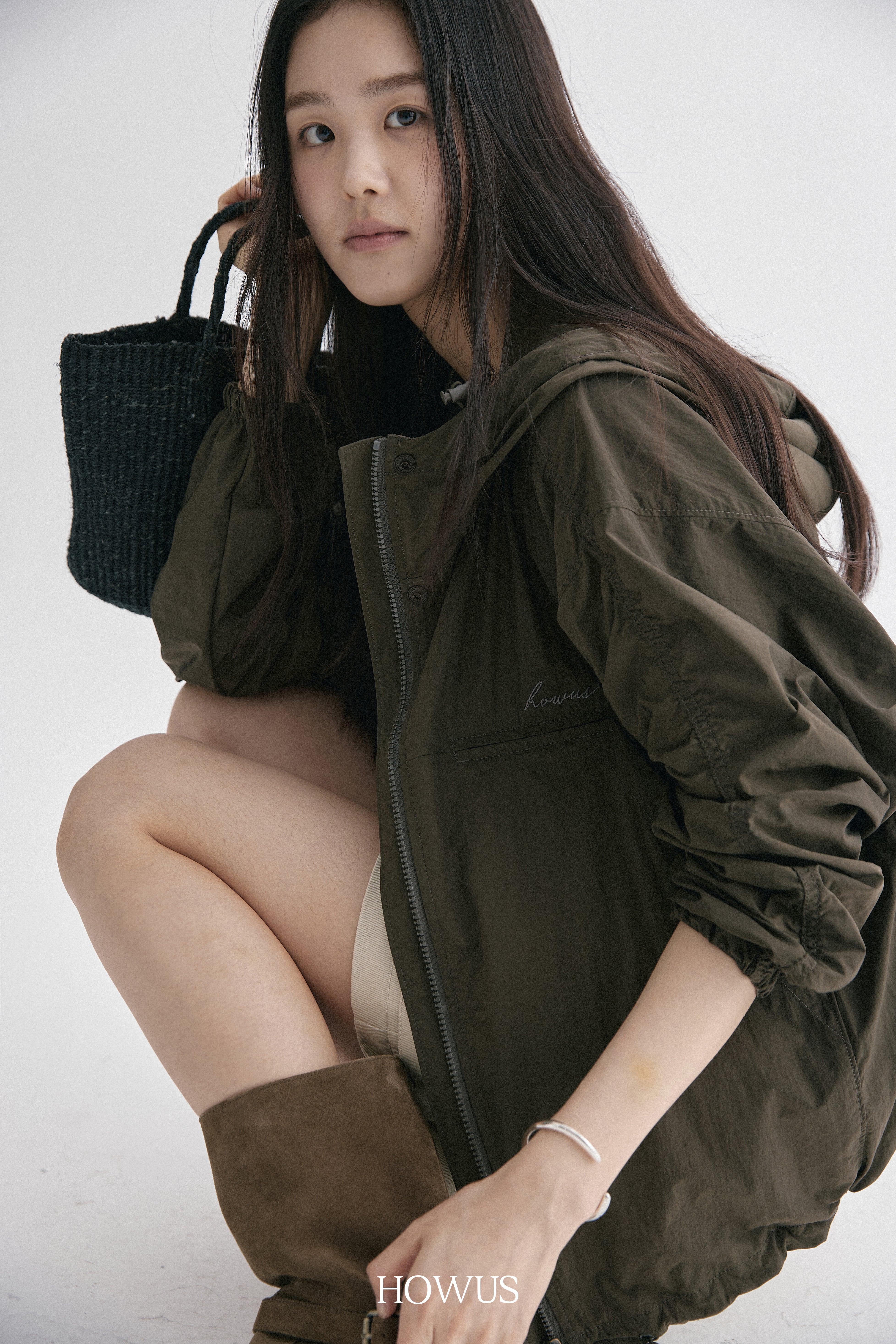 color_khaki