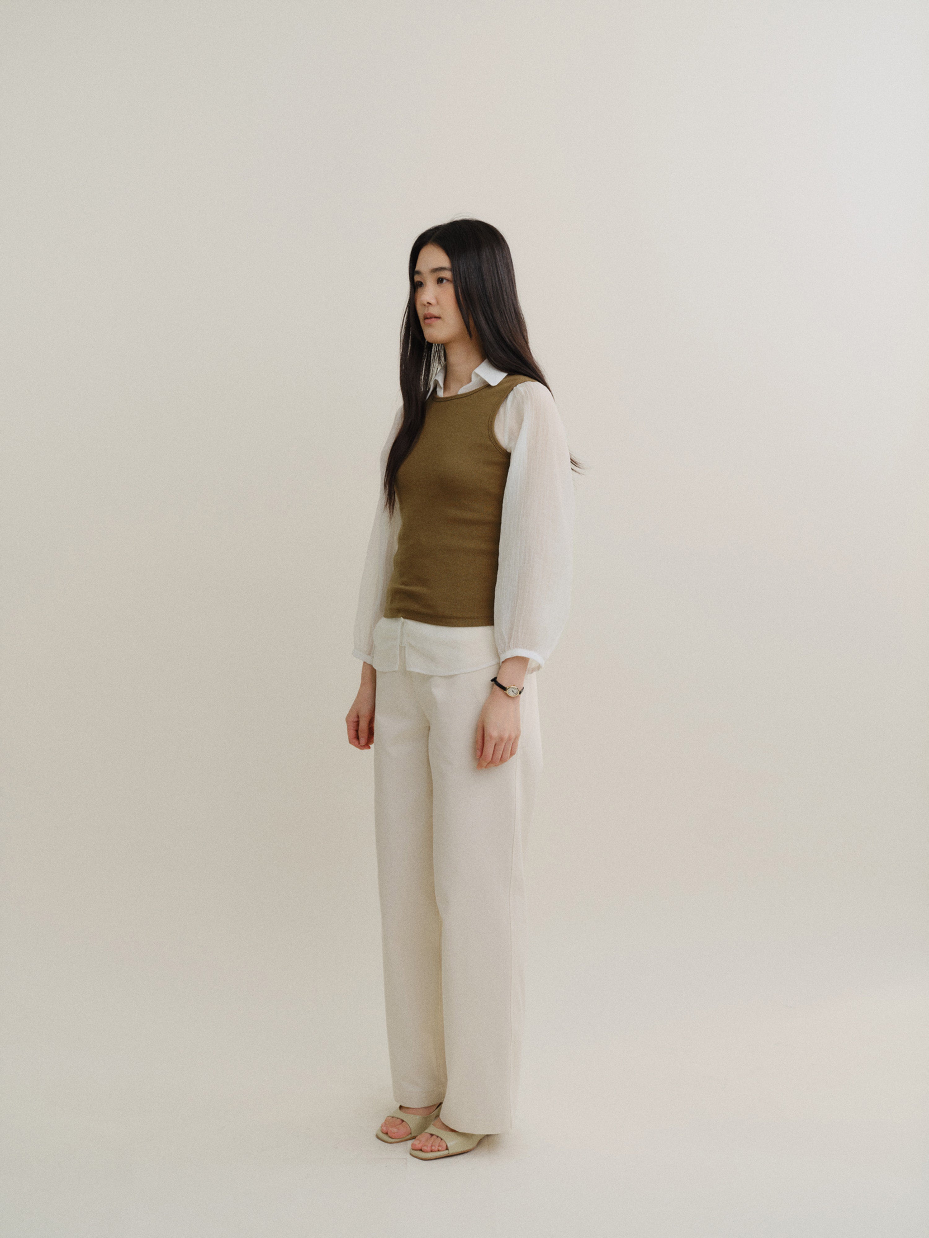 color_khaki