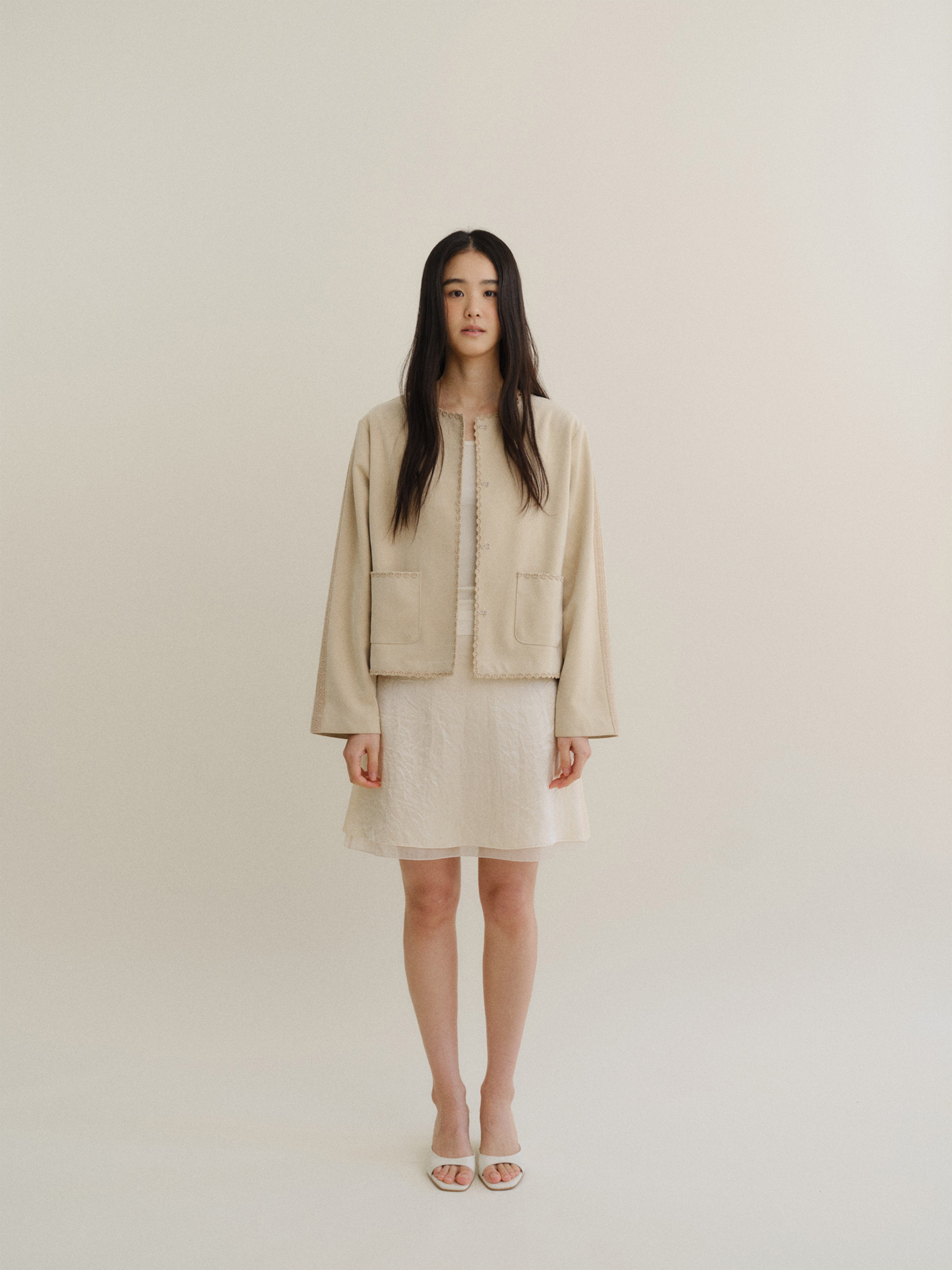 color_beige