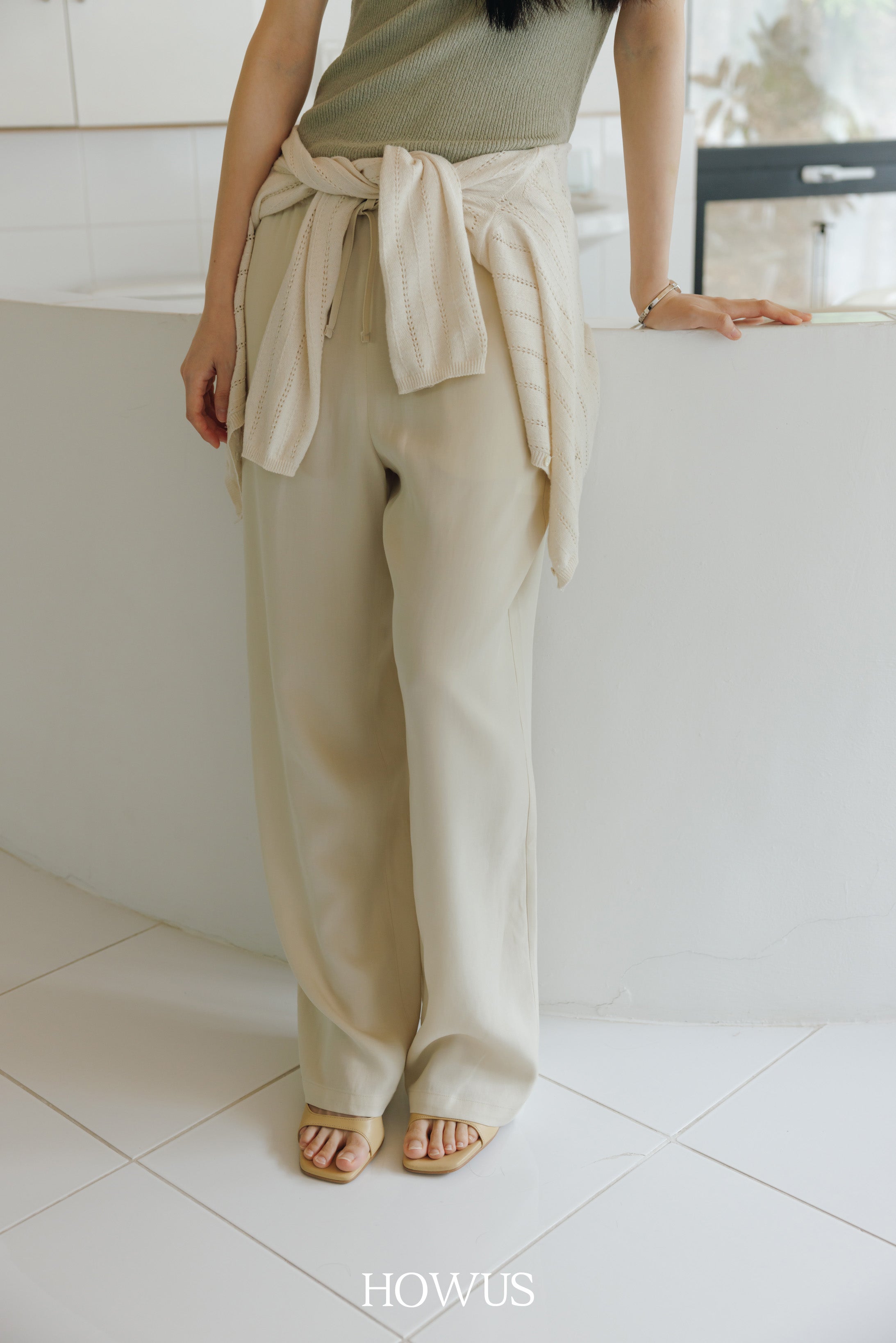 color_light_beige