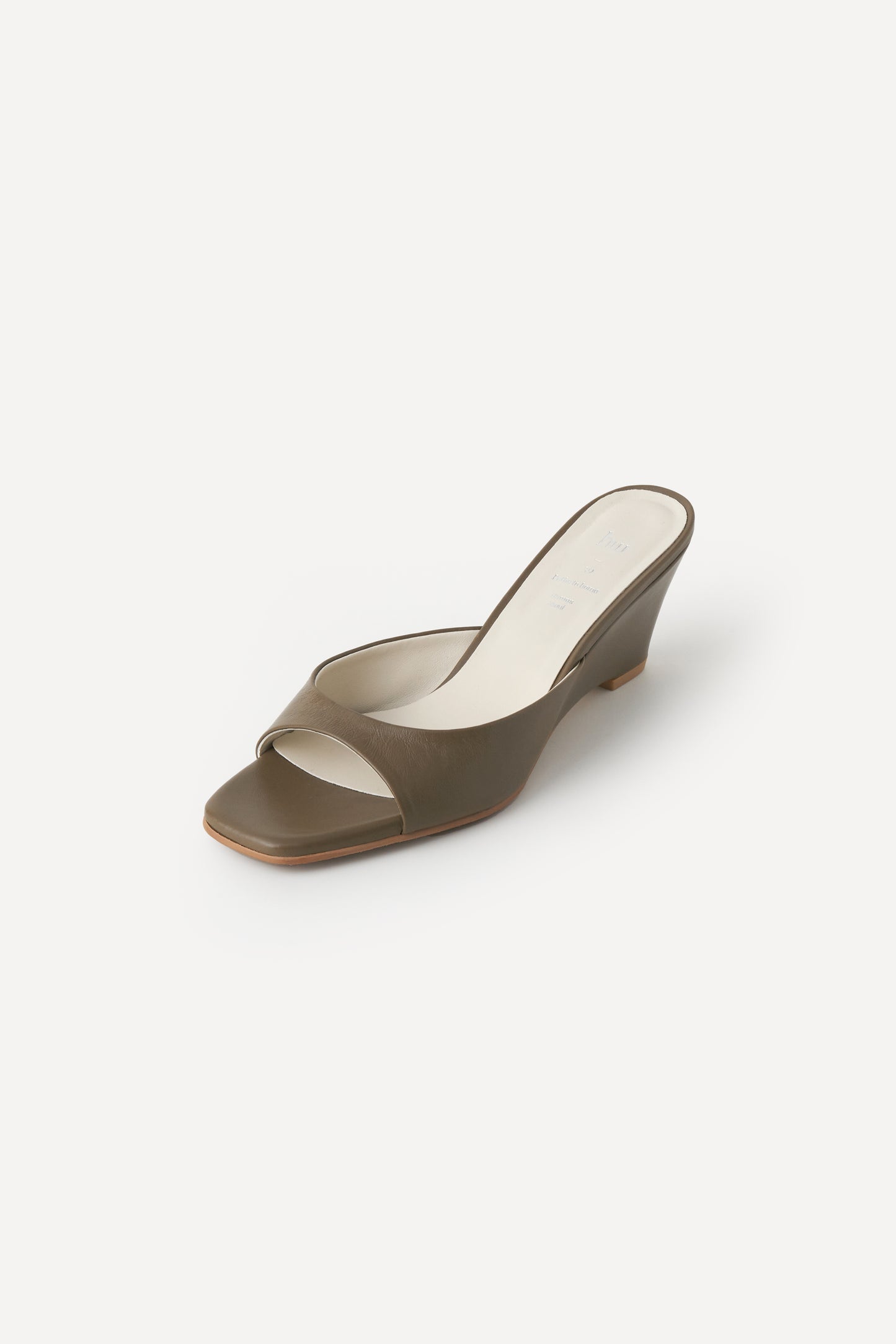 color_khaki