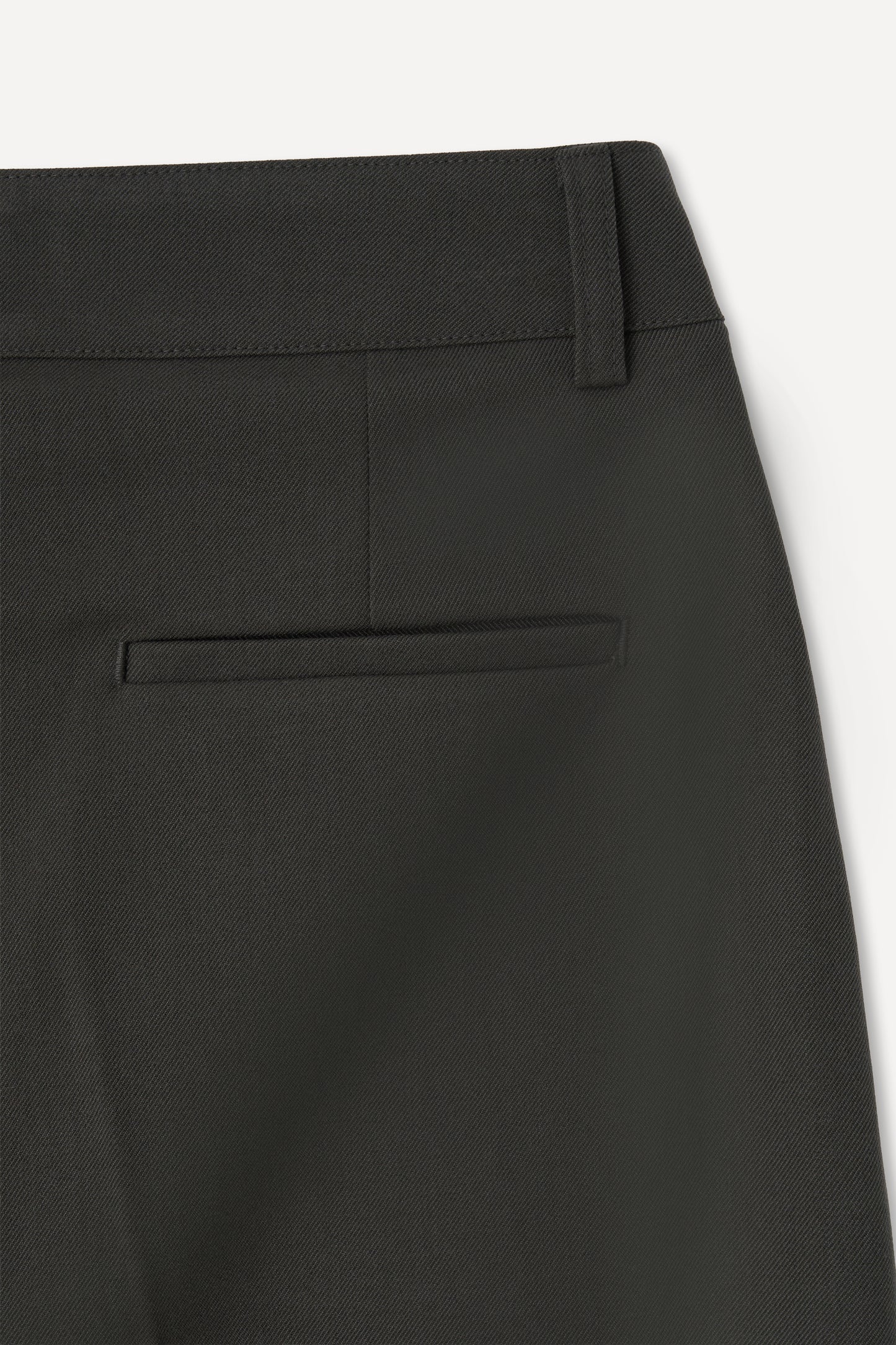 color_khaki