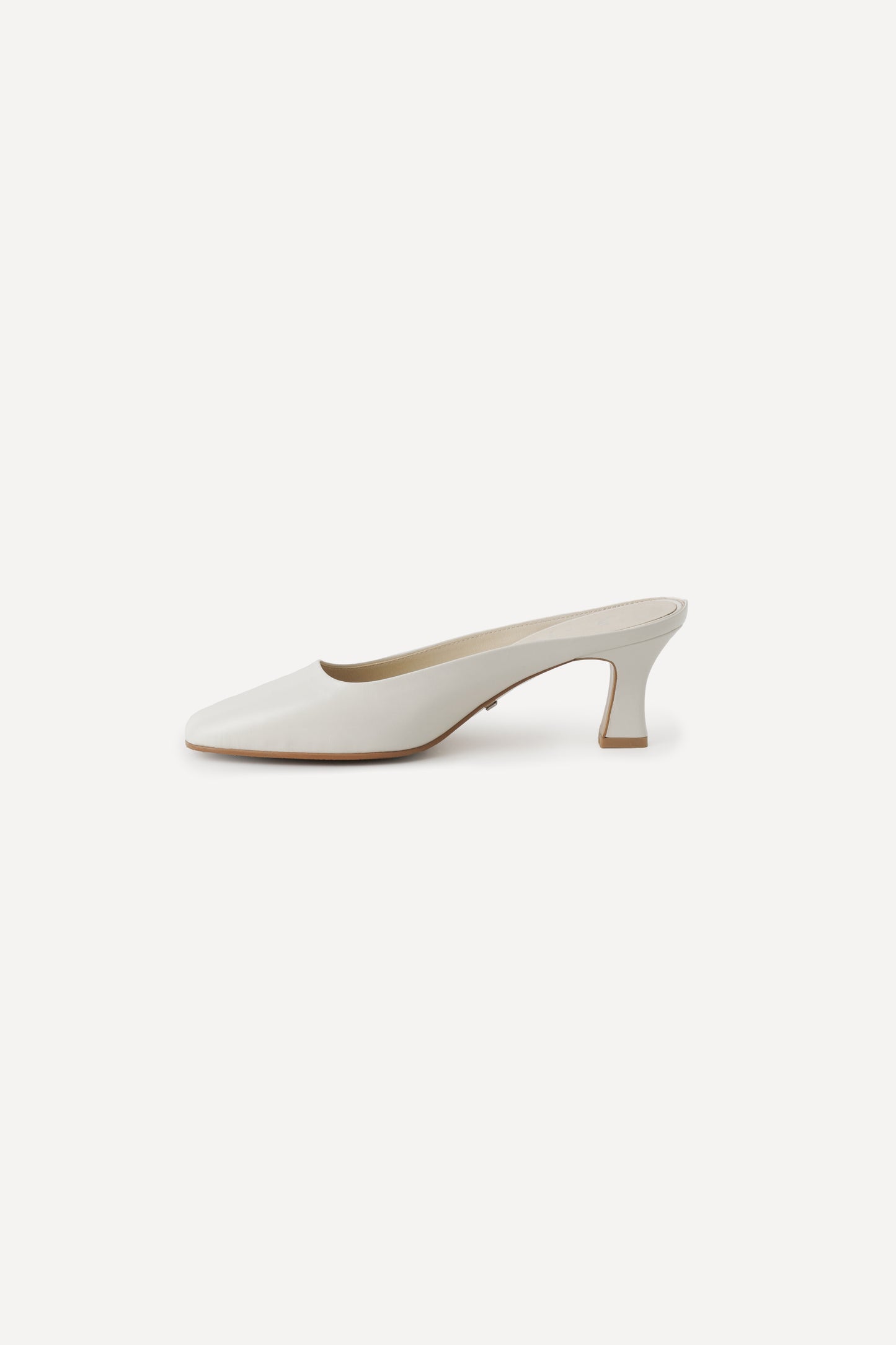 color_ivory