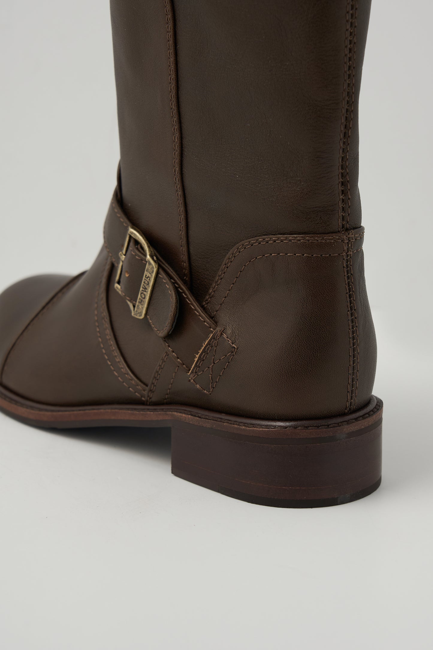 color_brown