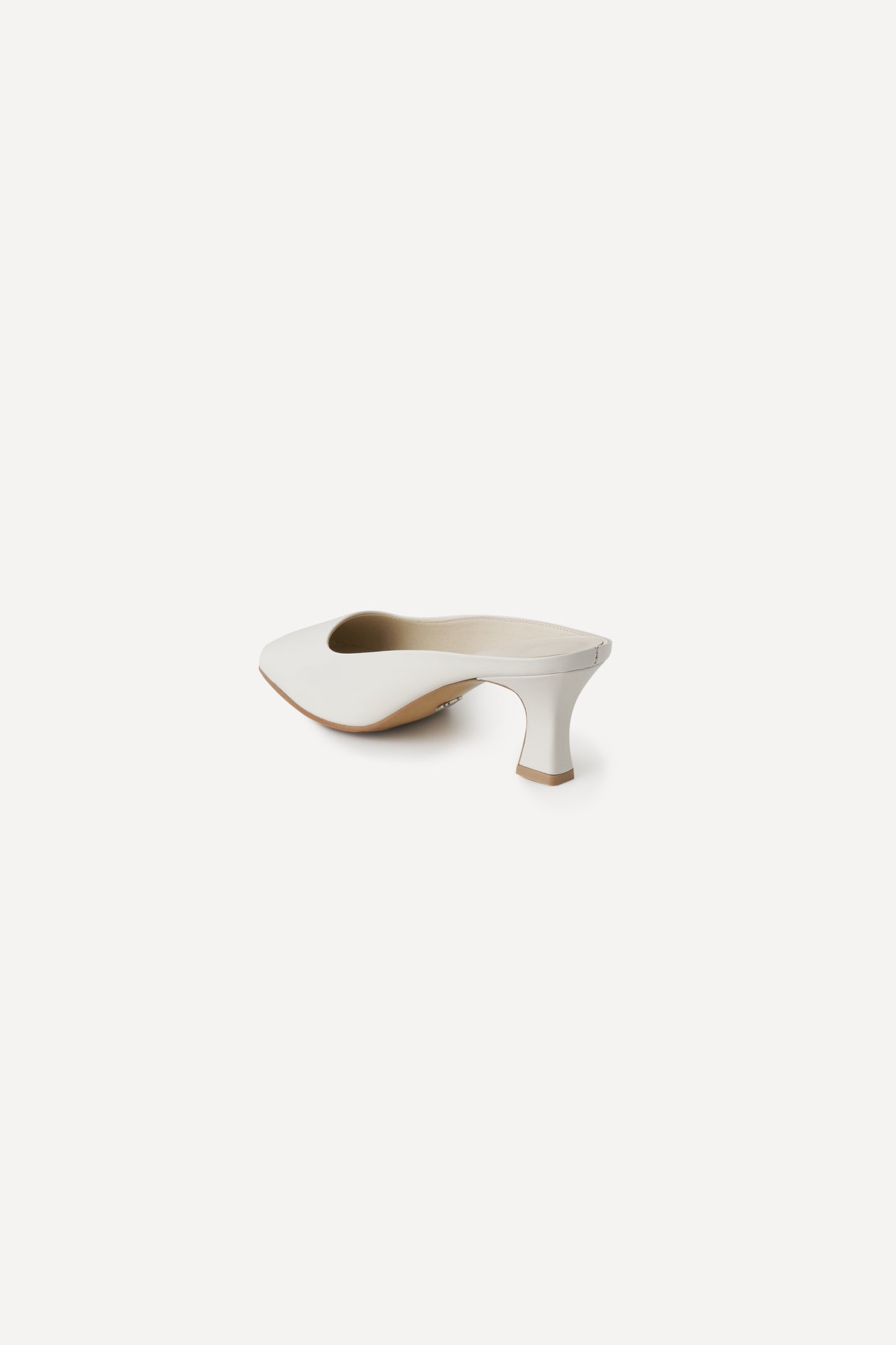 color_ivory