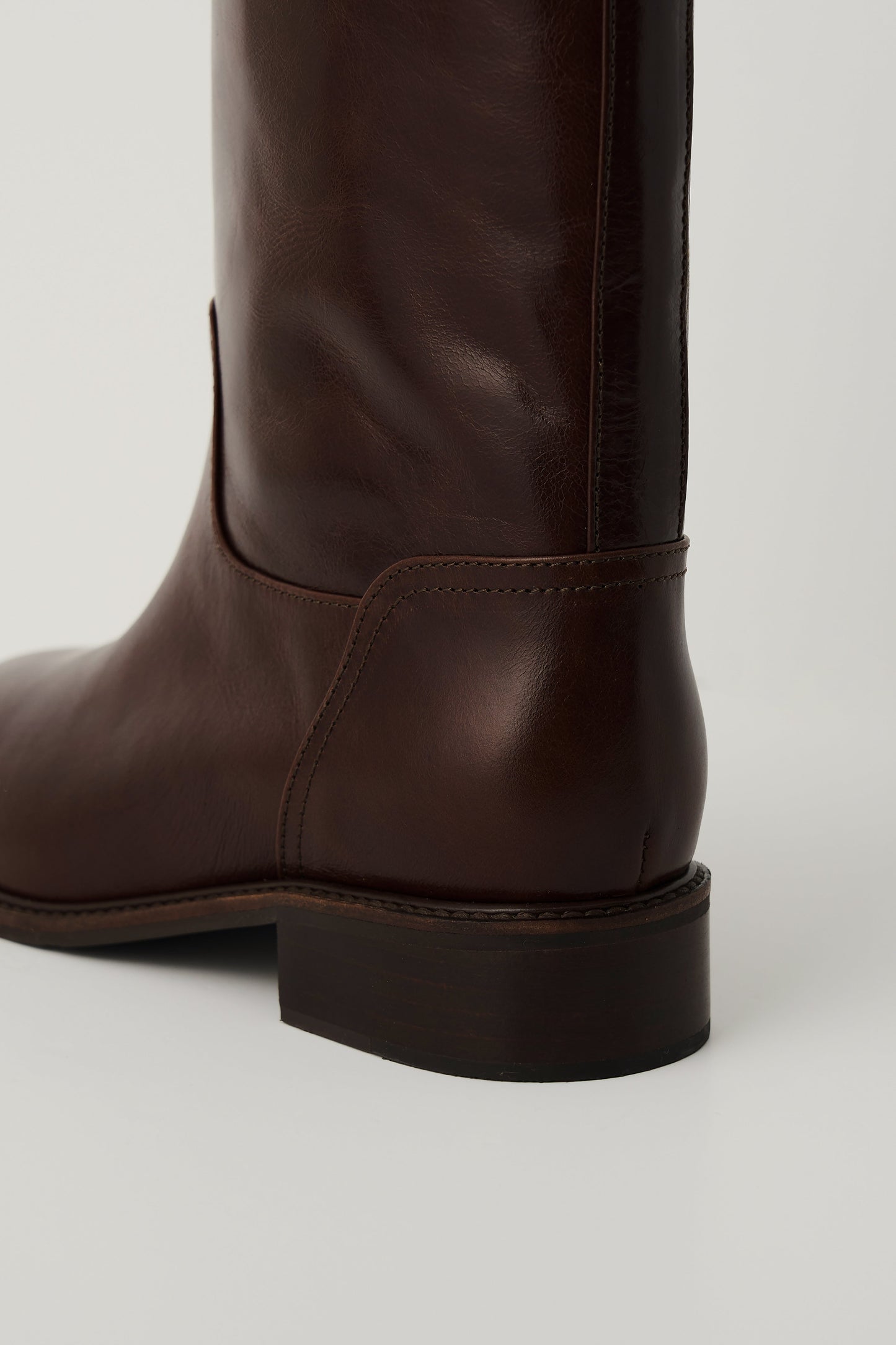 color_brown