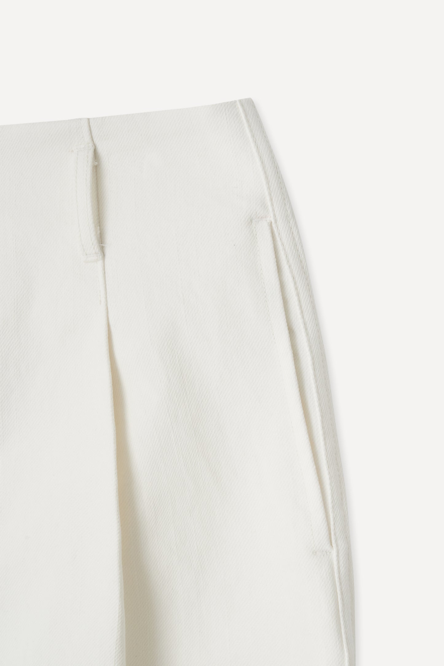 color_ivory