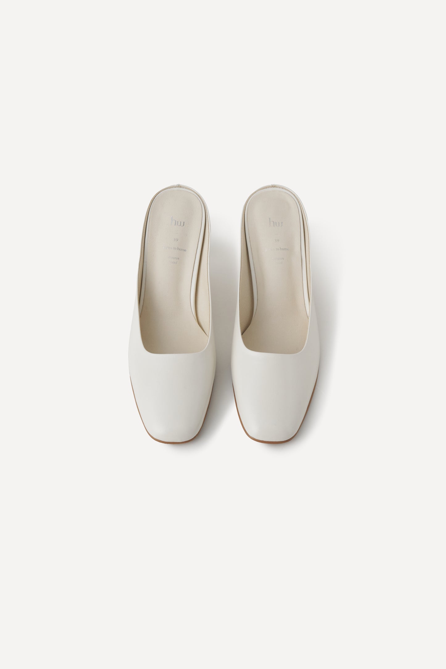 color_ivory
