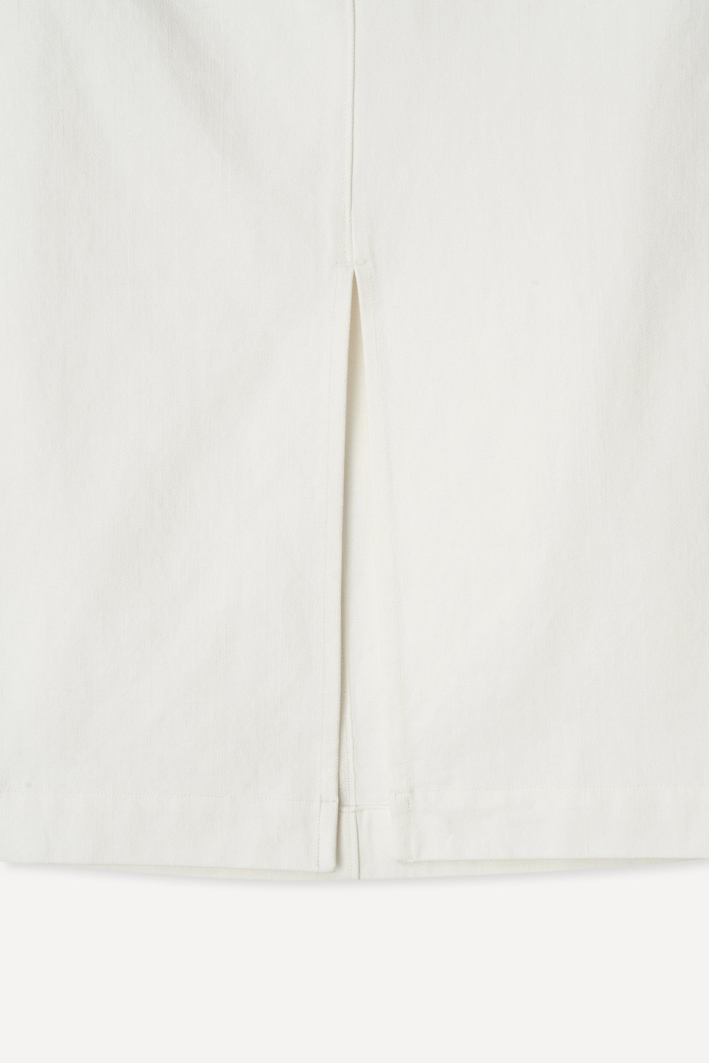 color_ivory