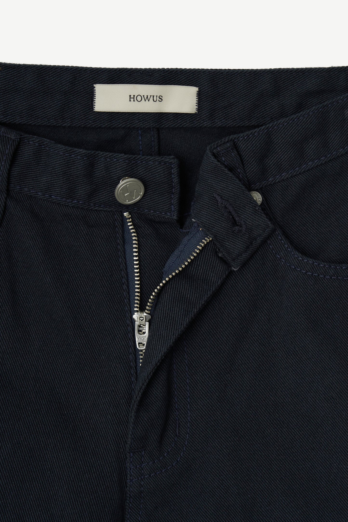 color_navy