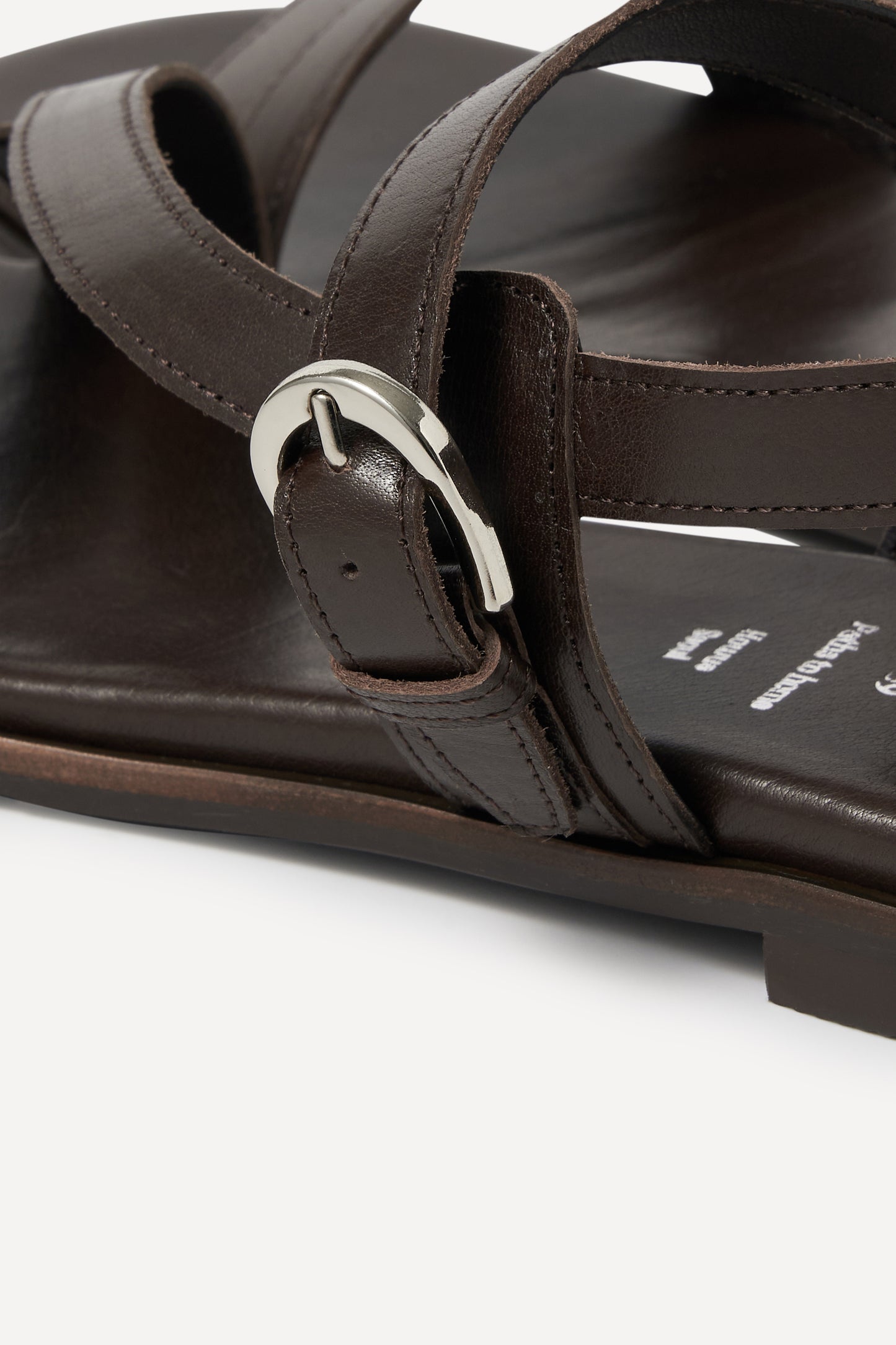 color_brown