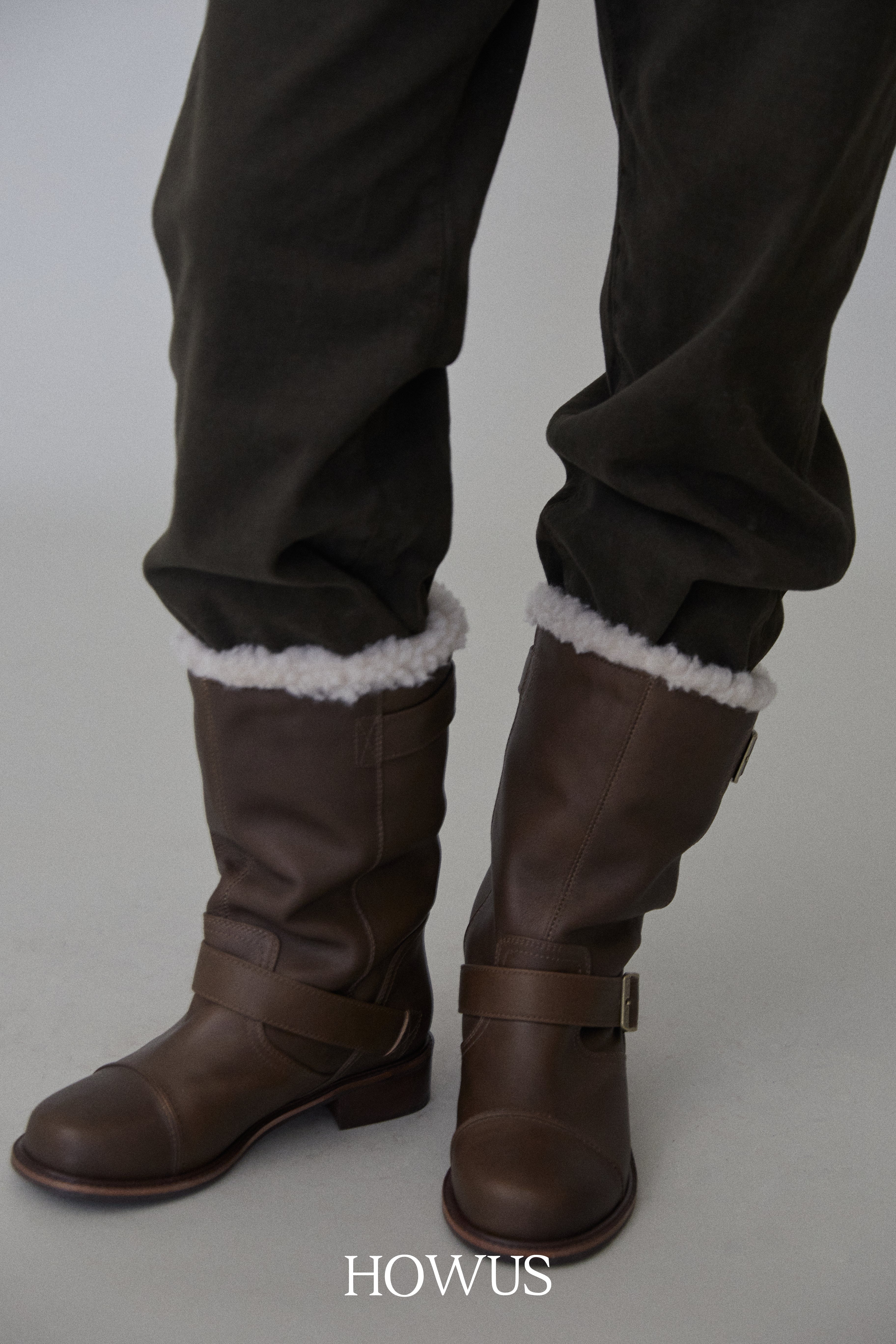 color_brown