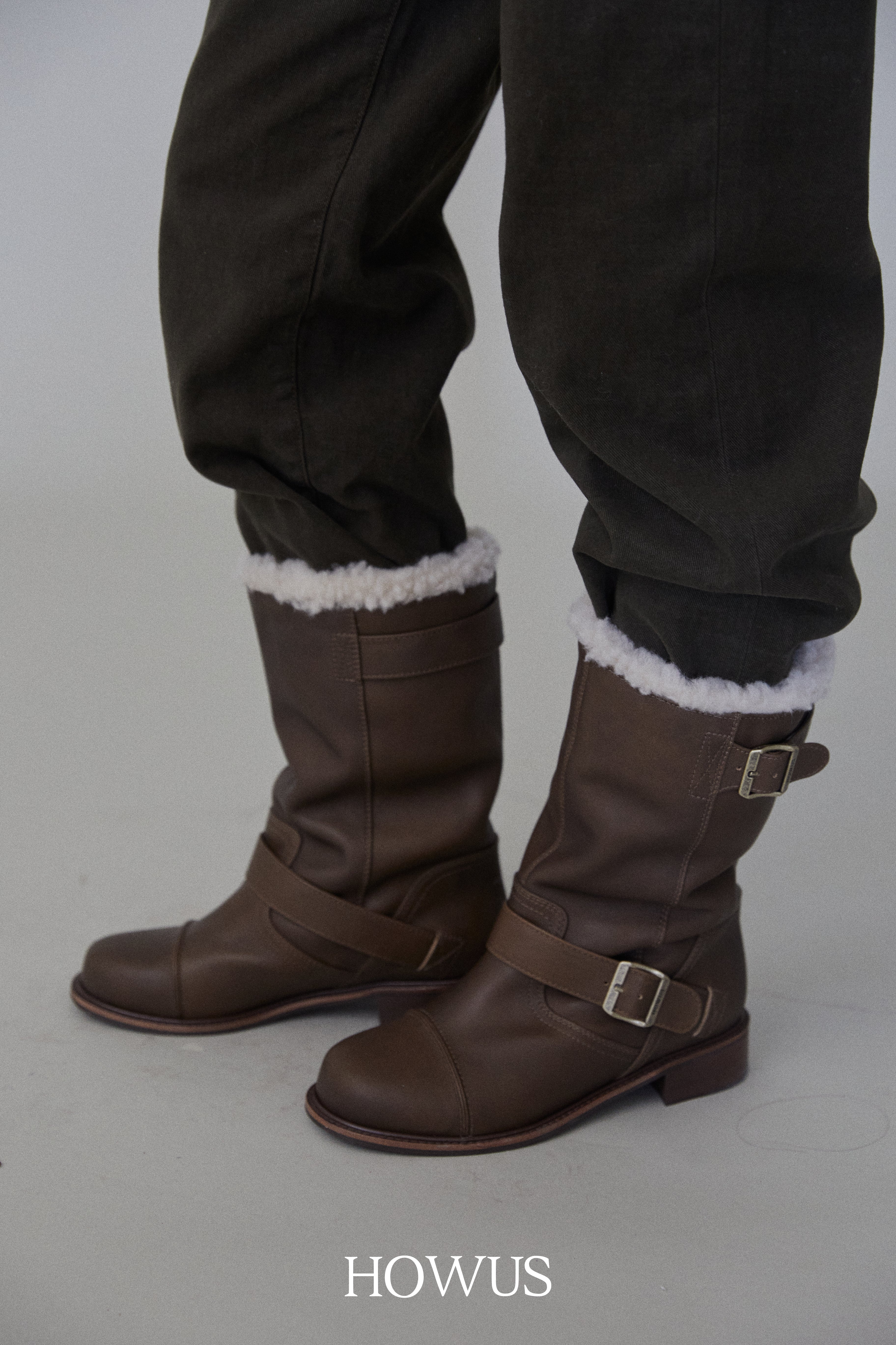 color_brown