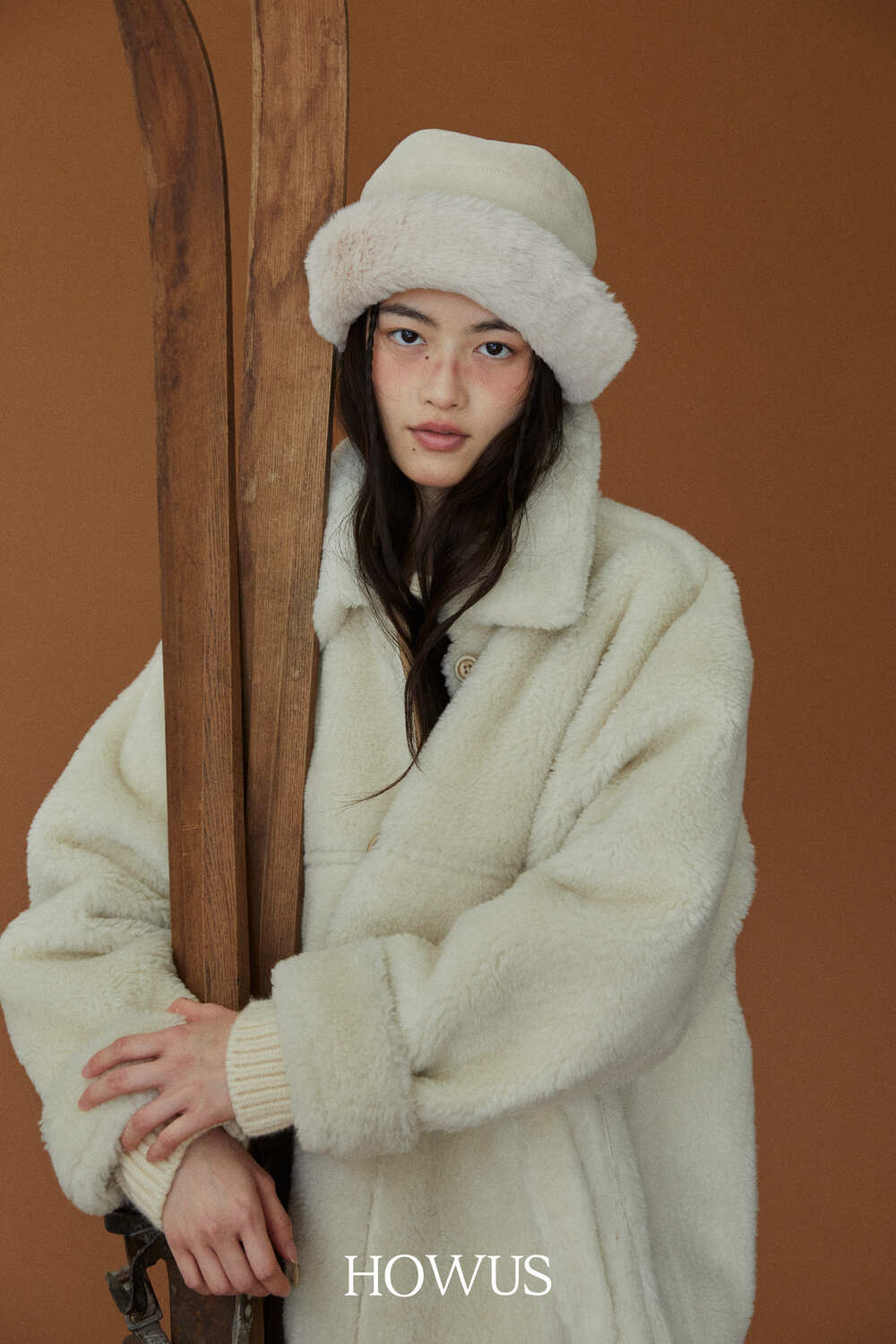 color_ivory