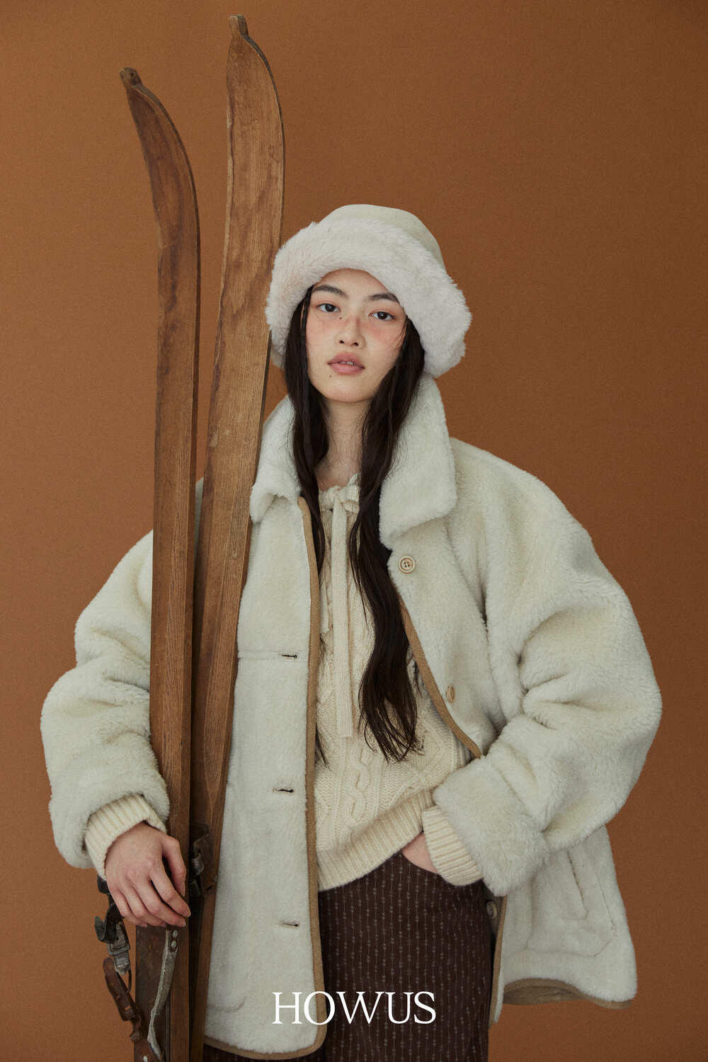 color_ivory