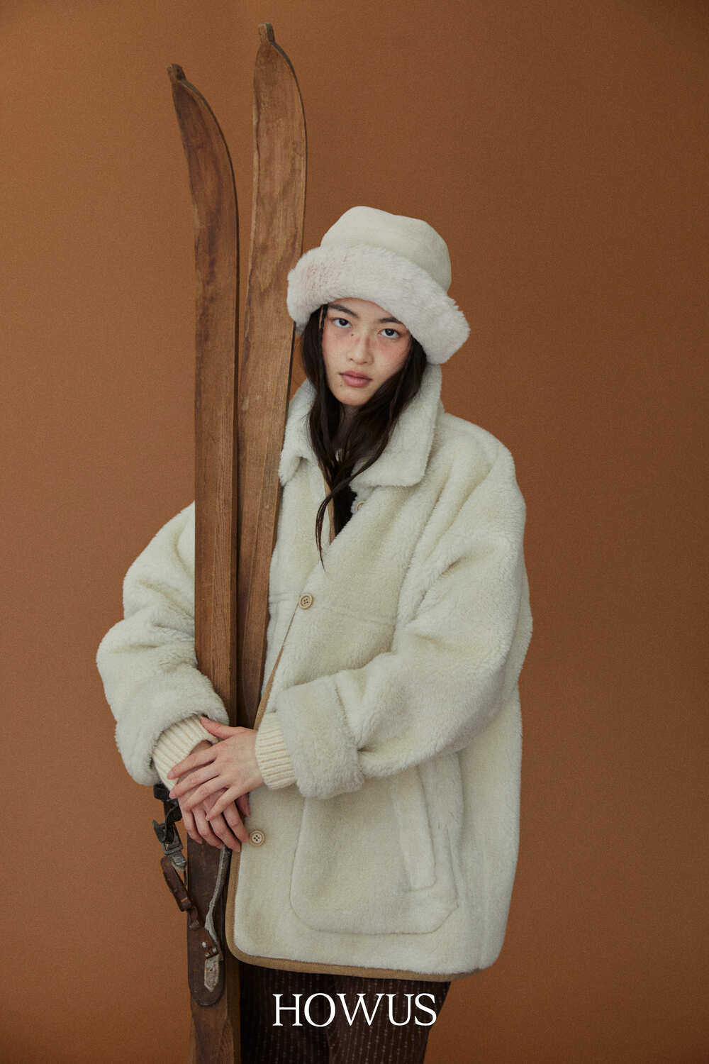 color_ivory