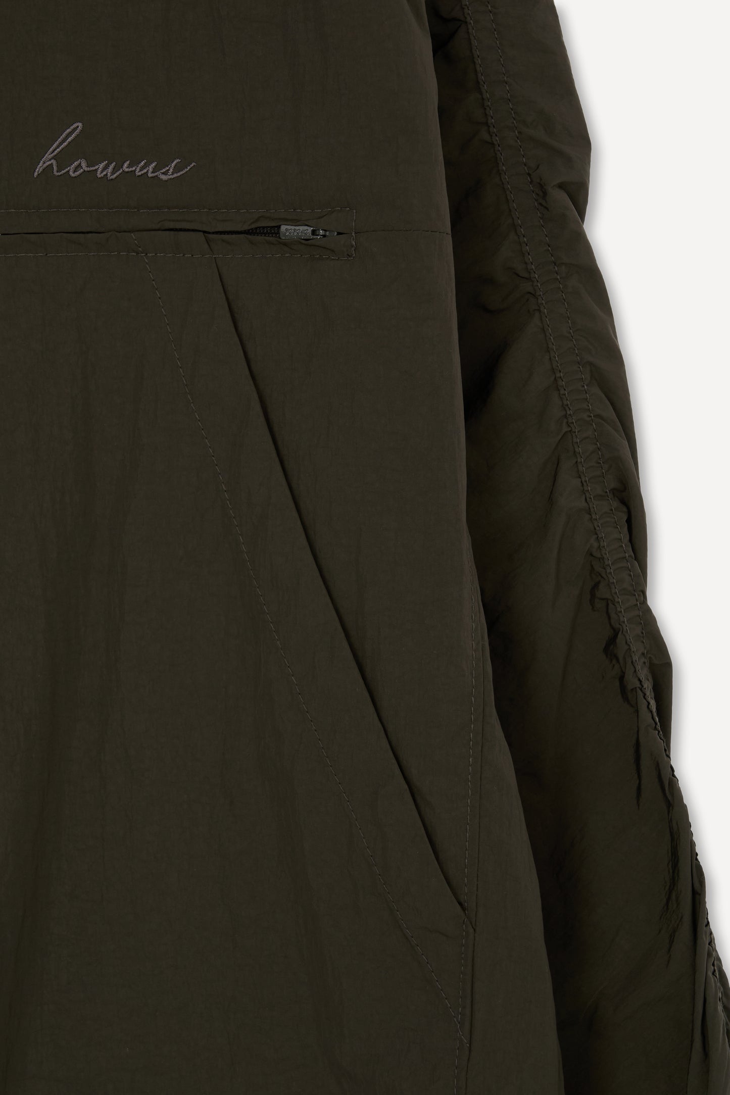 color_khaki