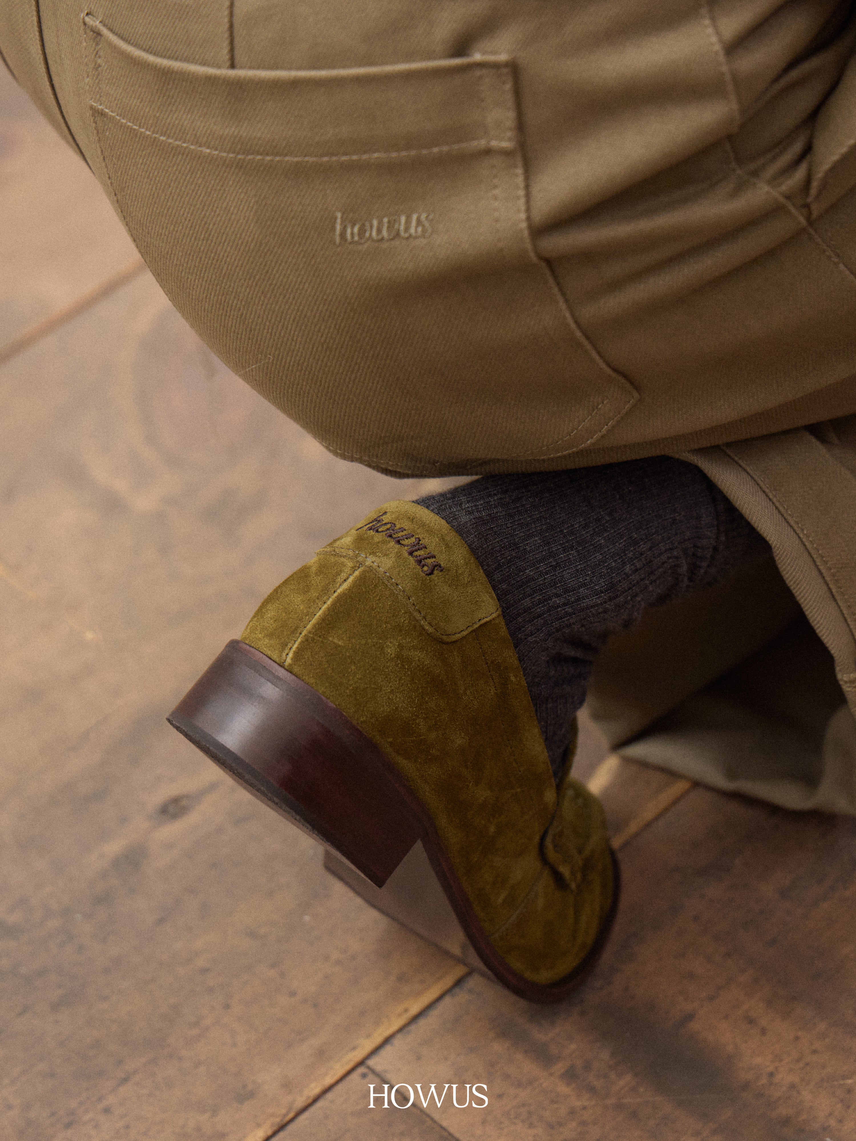 color_khaki