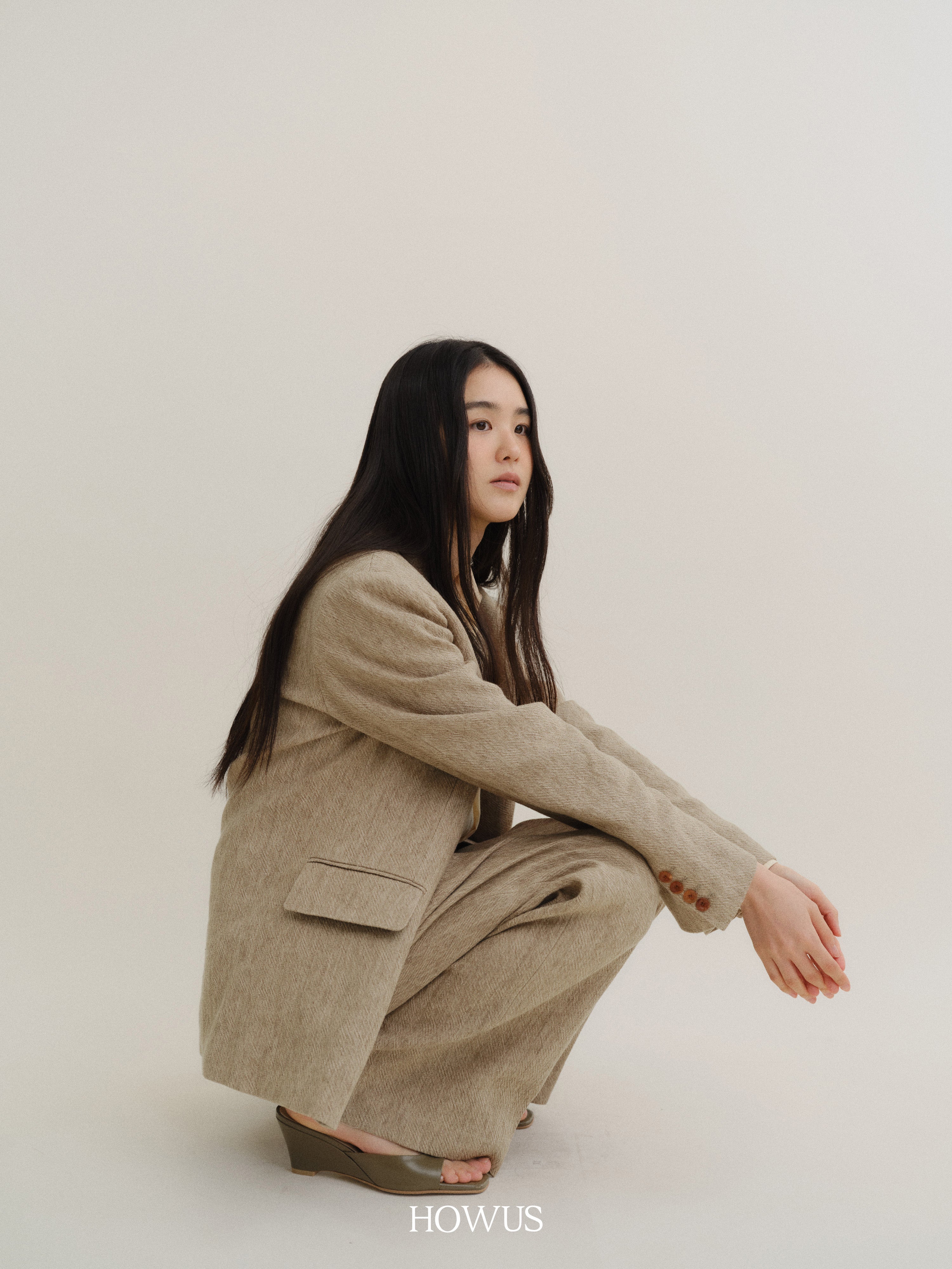 color_khaki