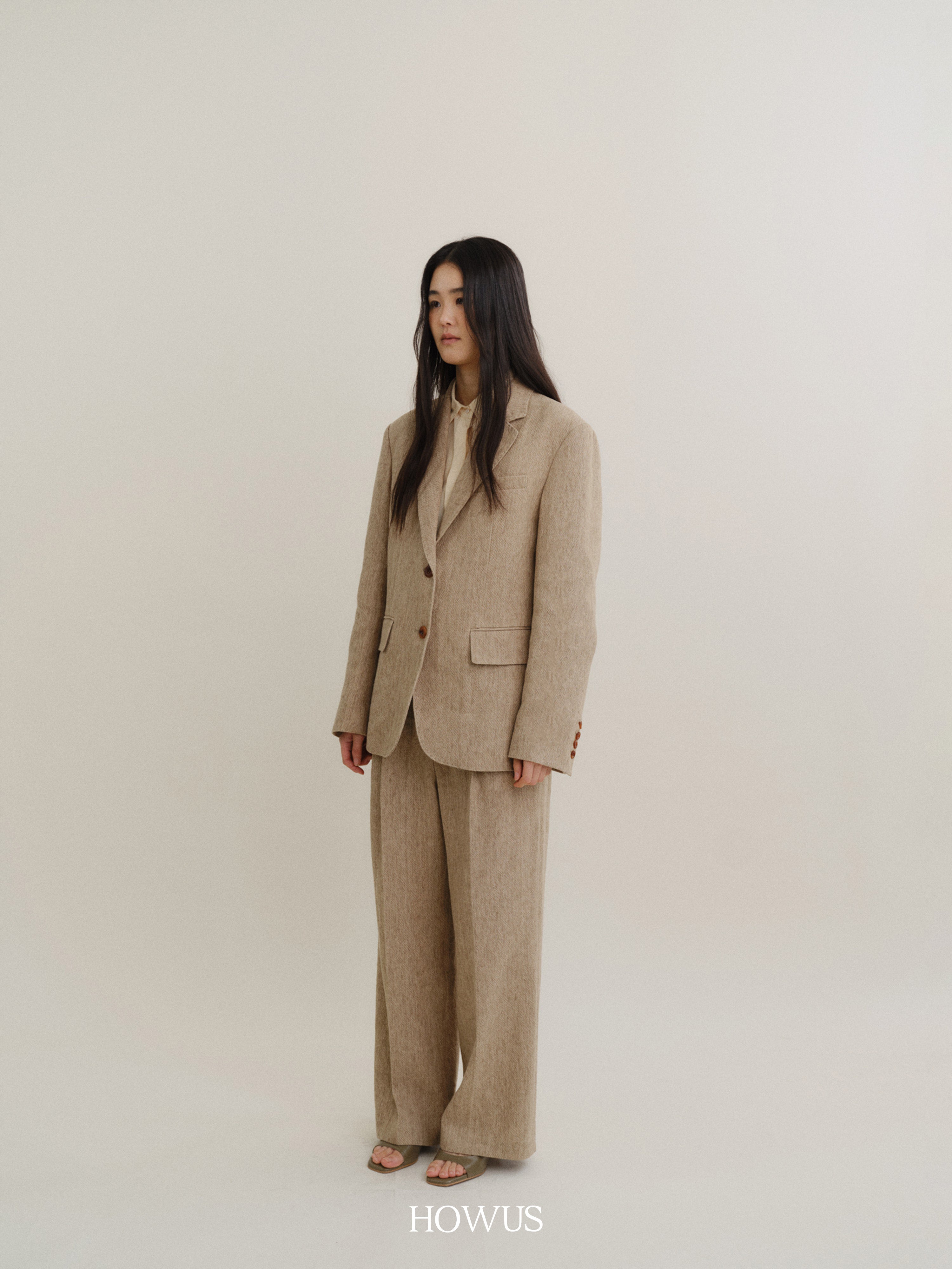color_khaki