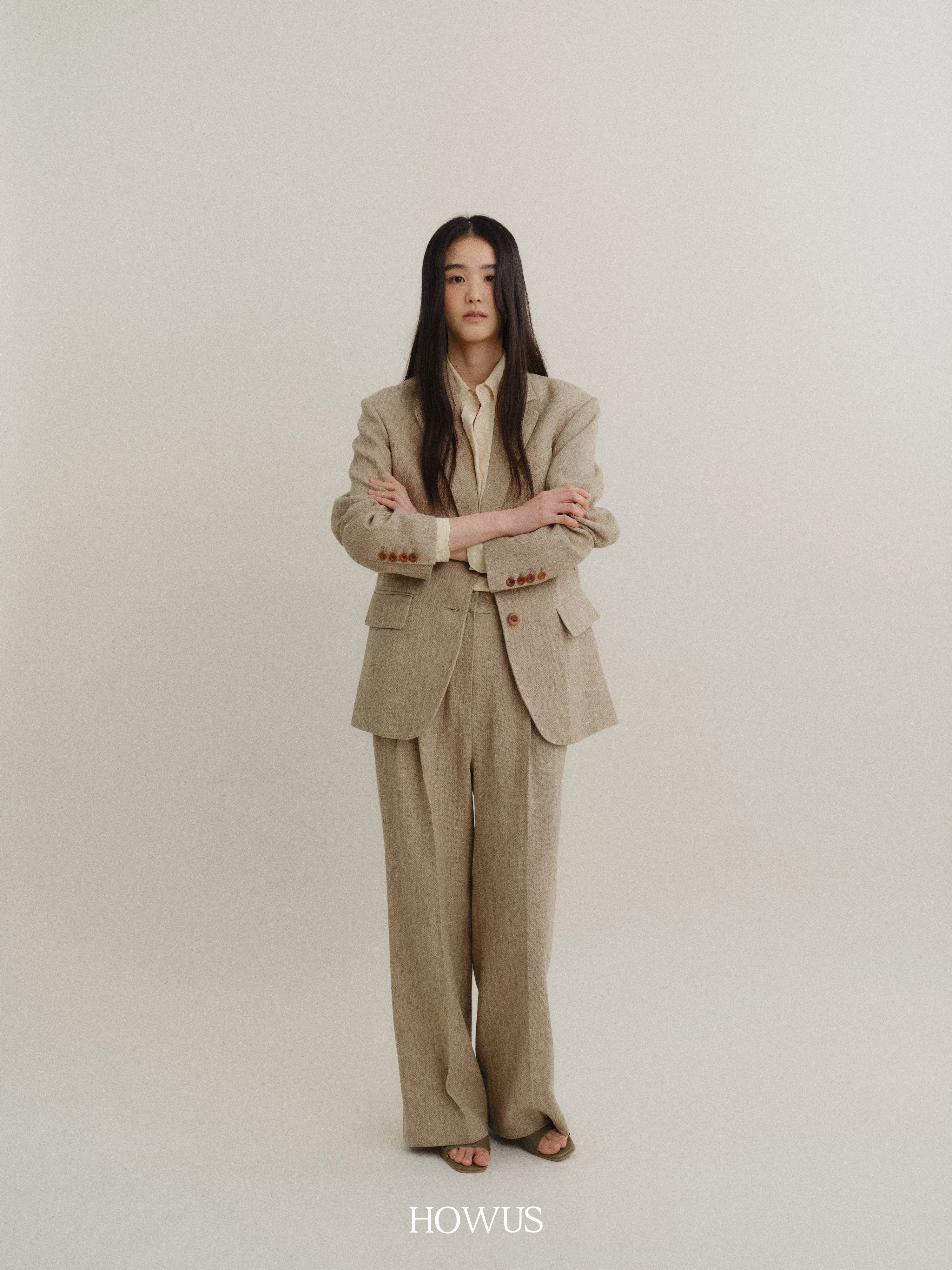 color_khaki