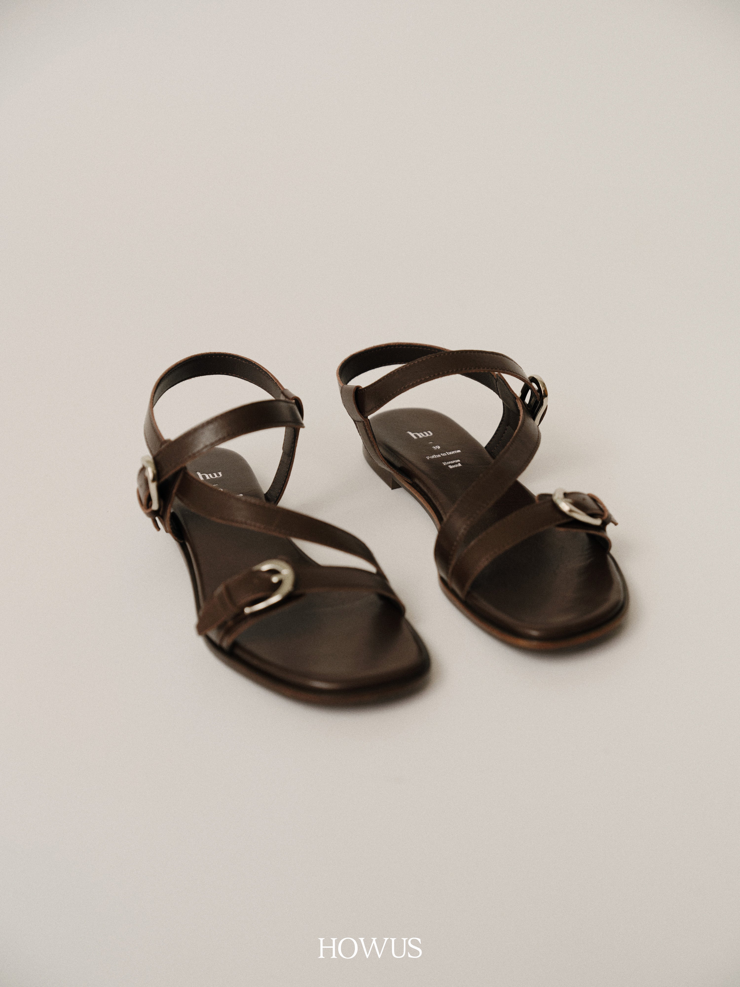 color_brown