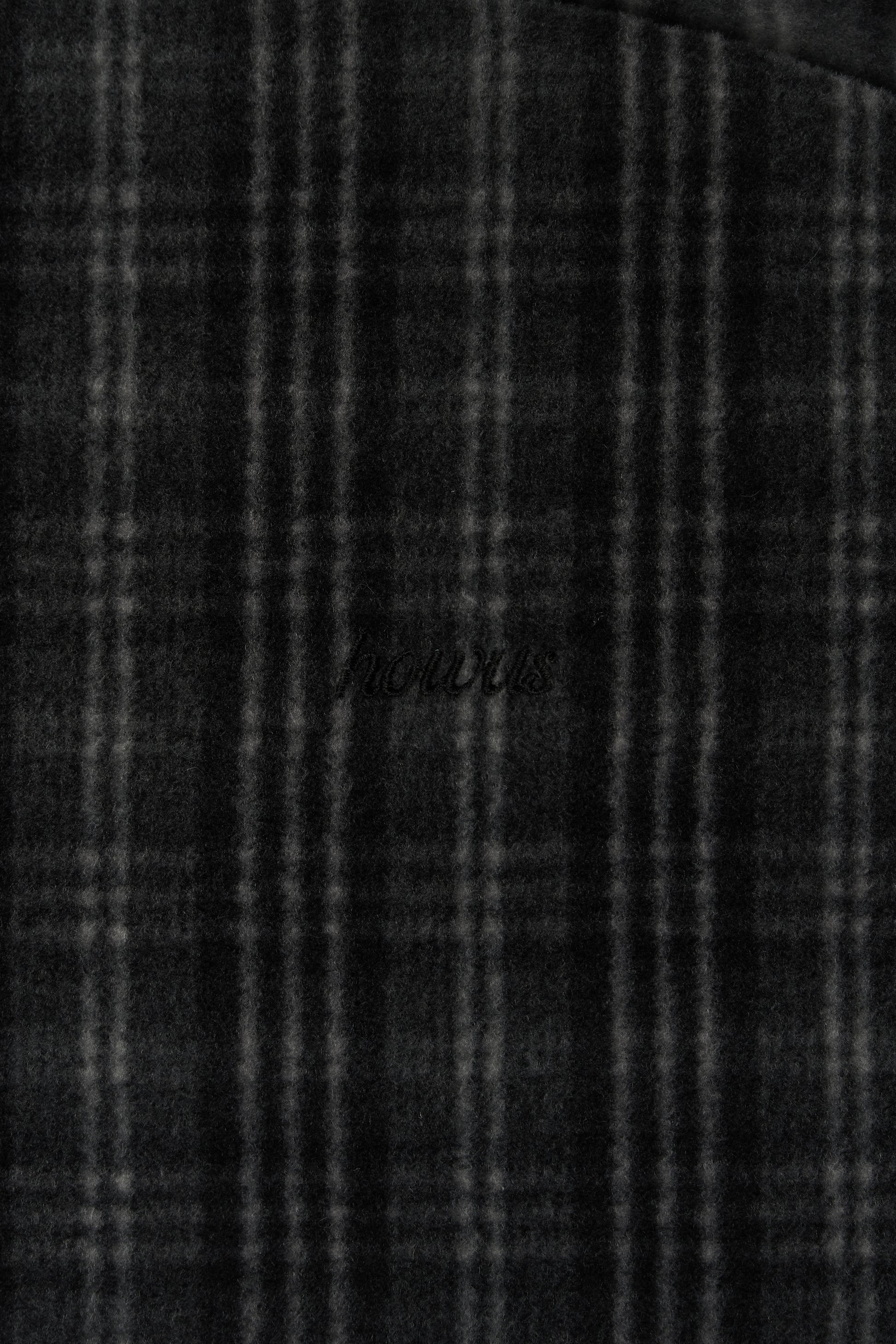 color_charcoal_black