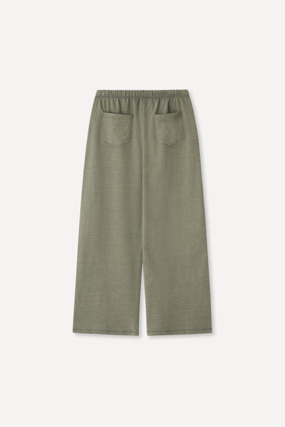 color_khaki