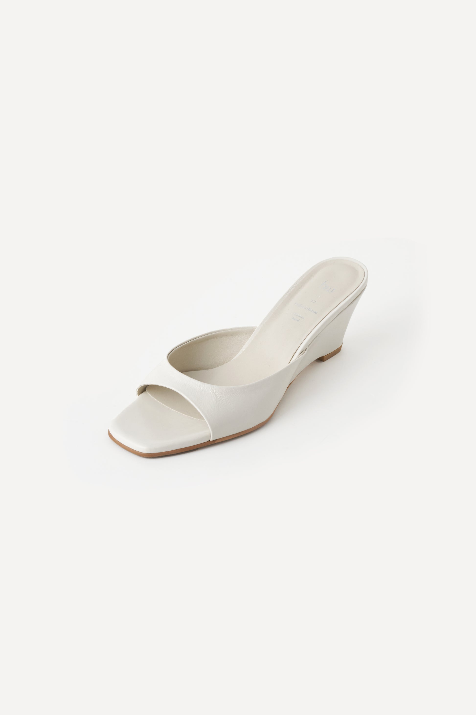 color_ivory