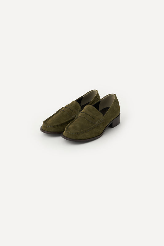 color_khaki