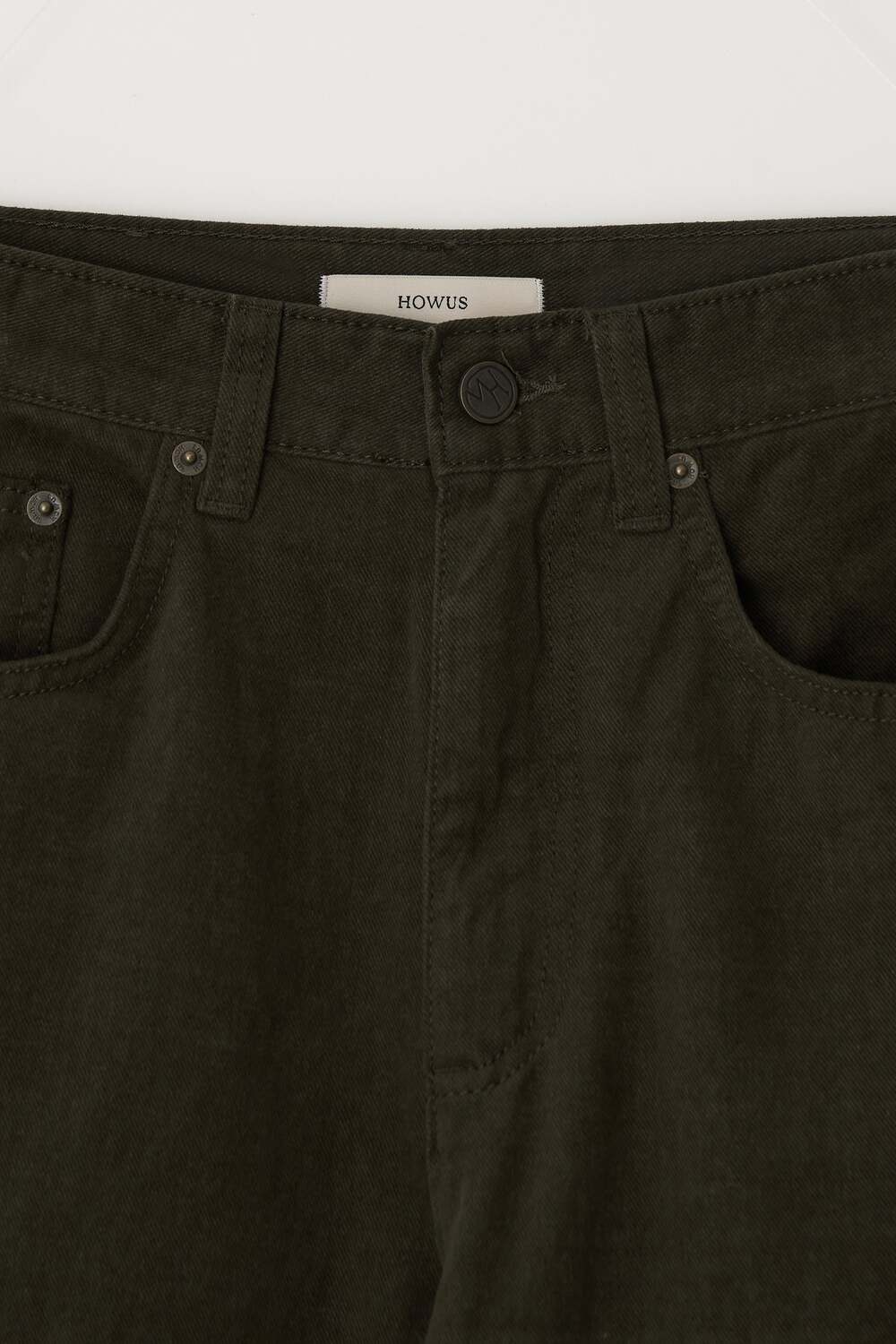 color_khaki