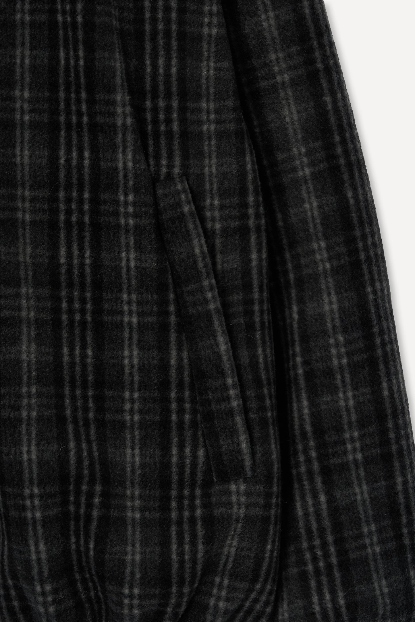 color_charcoal_black