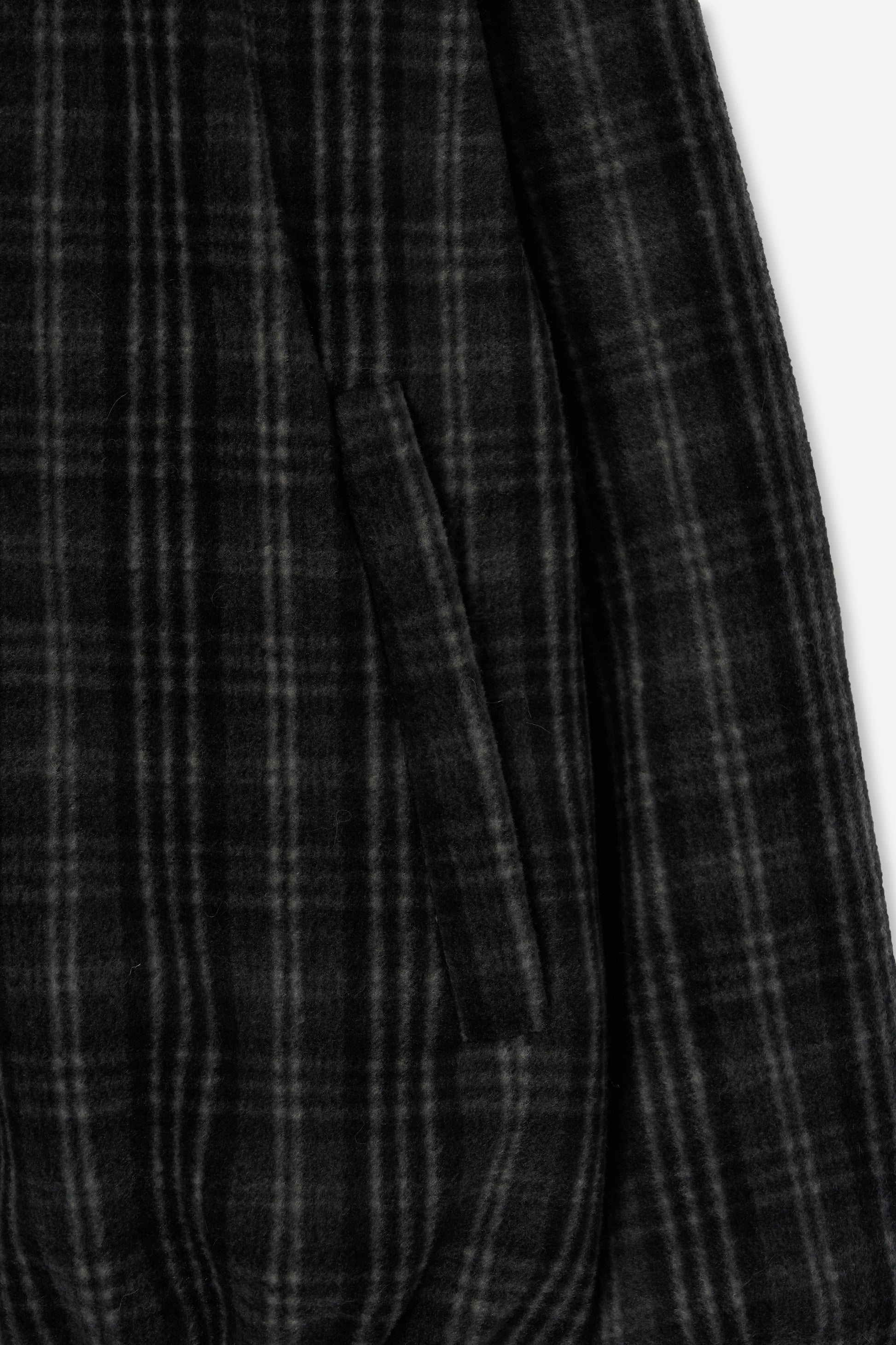 color_charcoal_black