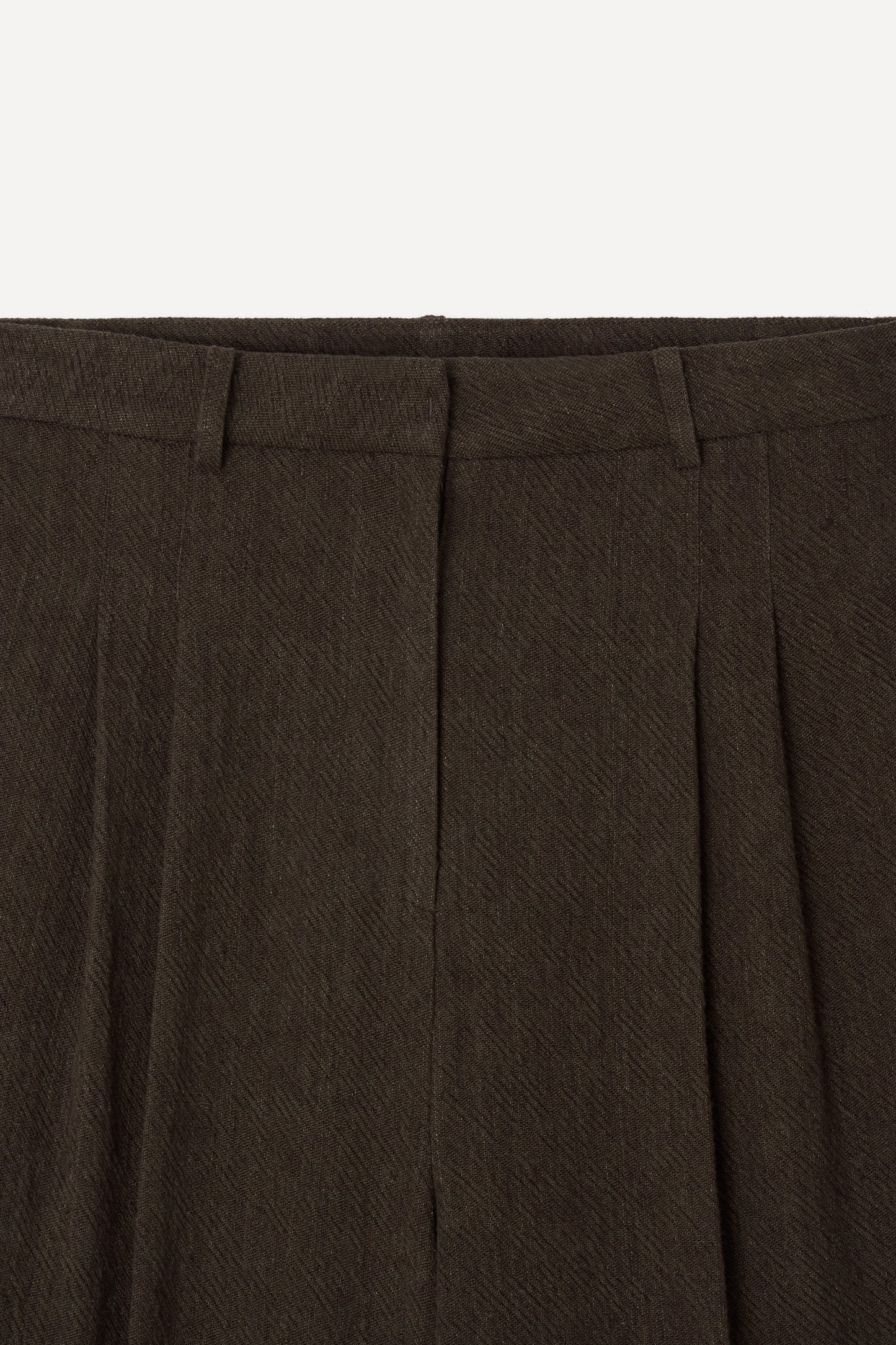 color_brown