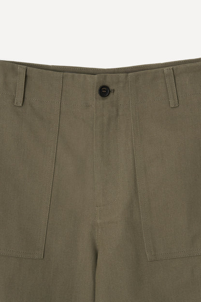 color_khaki