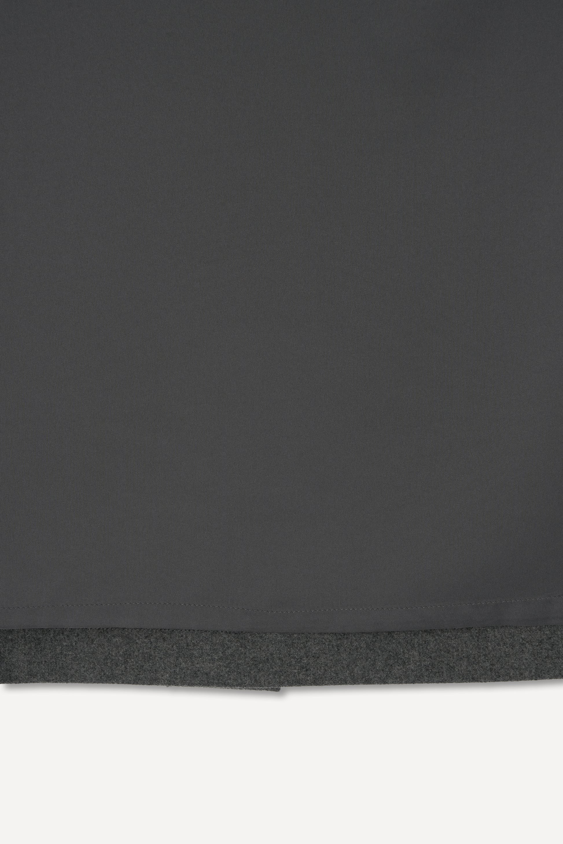 color_charcoal