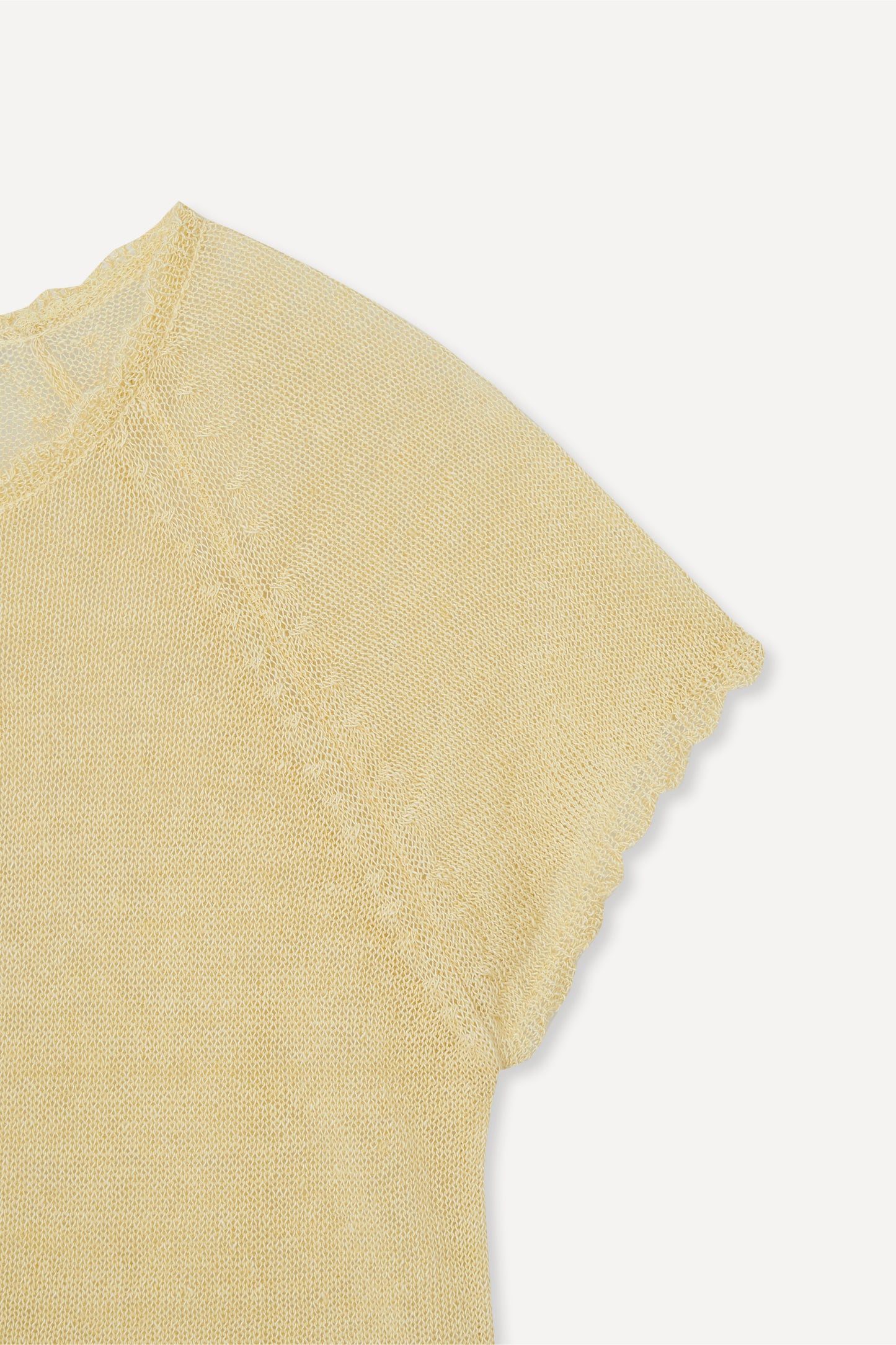 color_butter_yellow