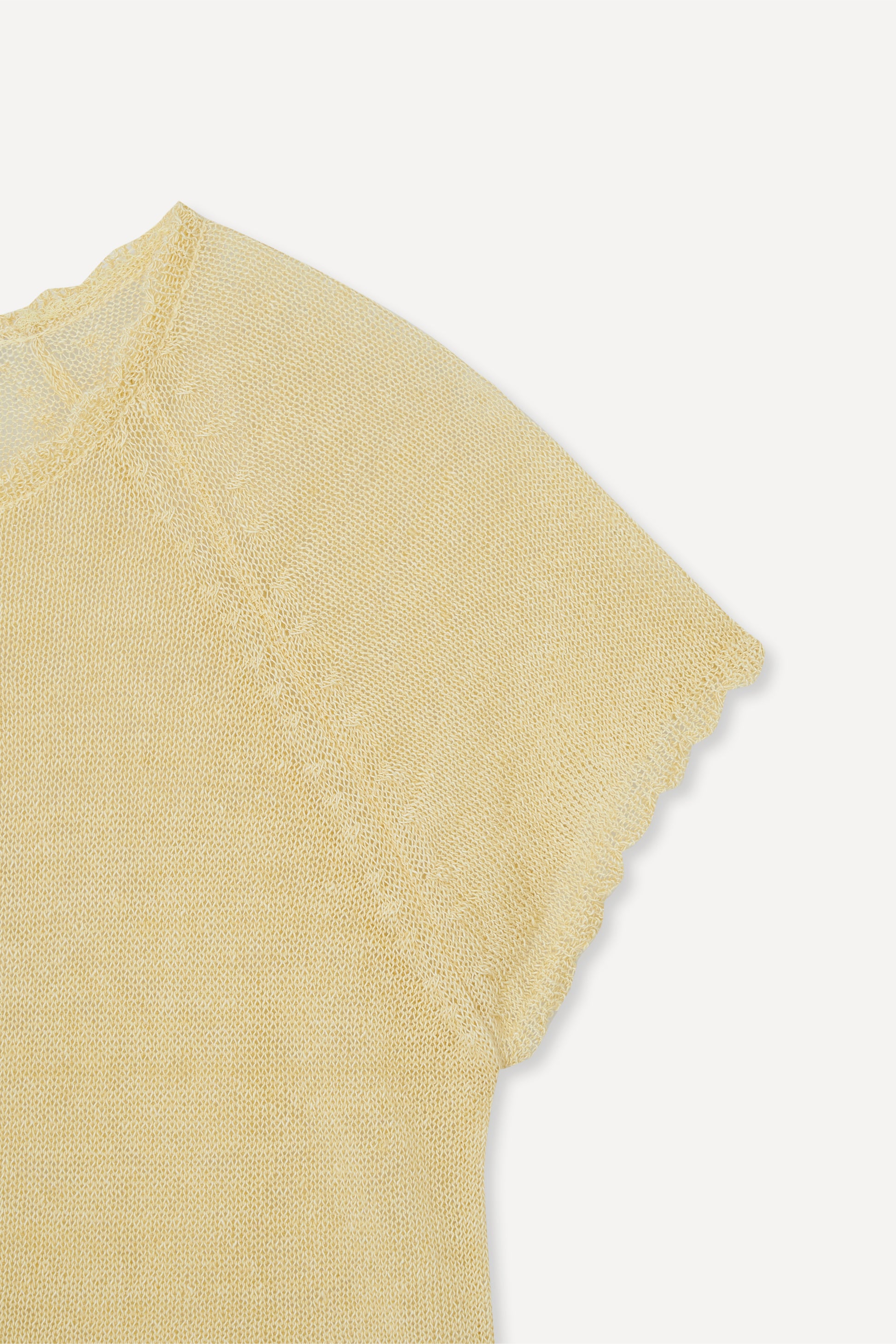 color_butter_yellow