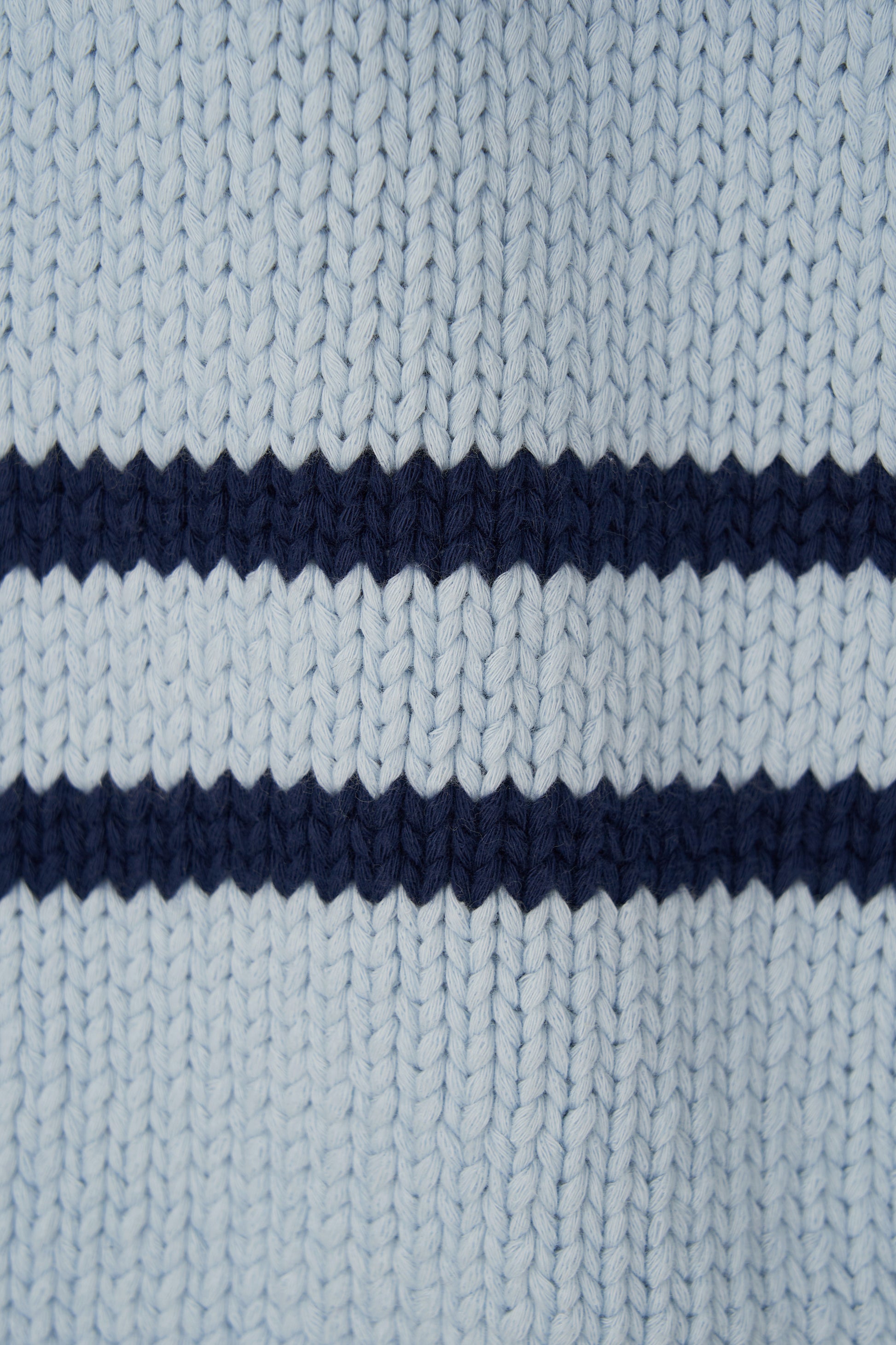color_sky_blue_stripe