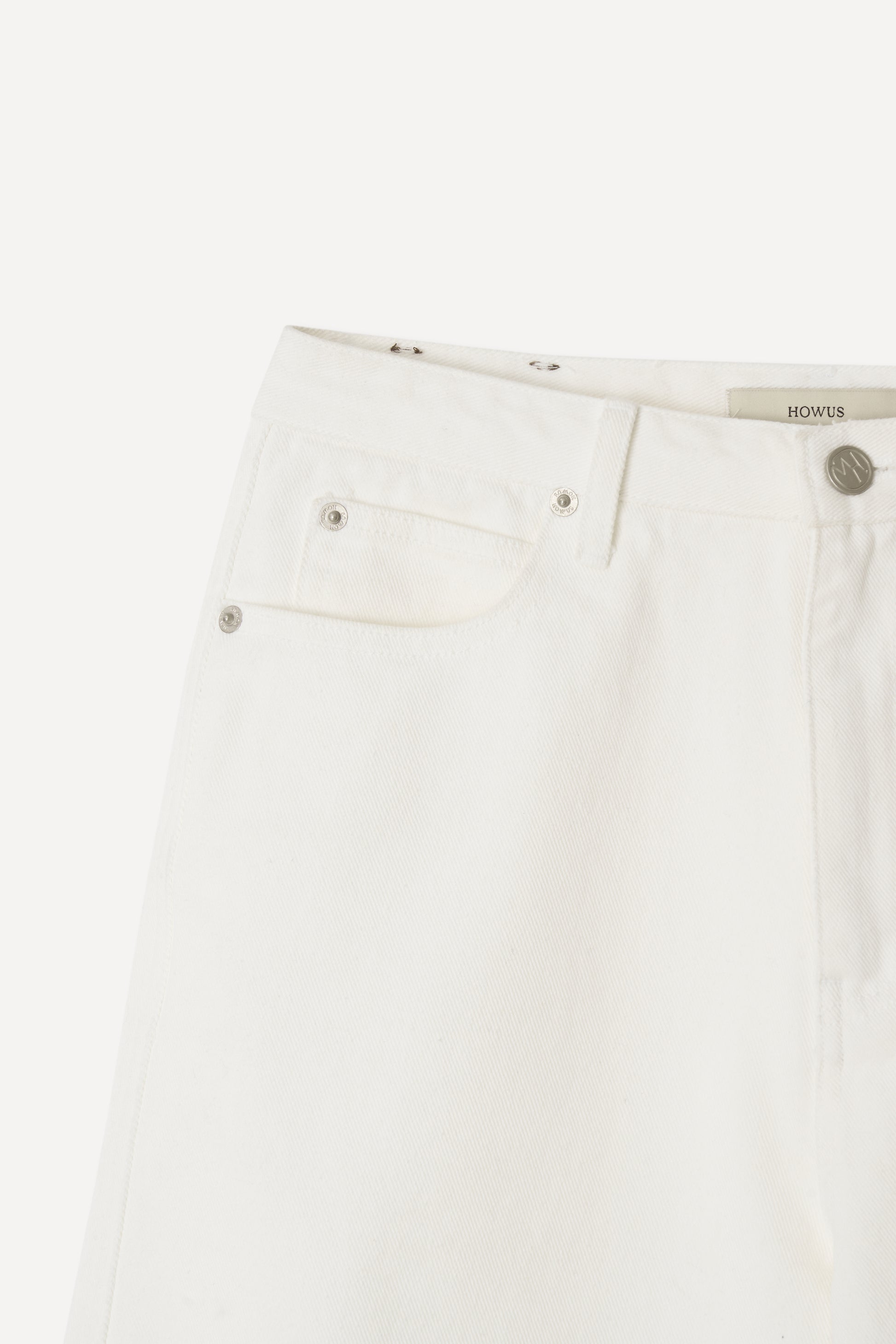 color_ivory