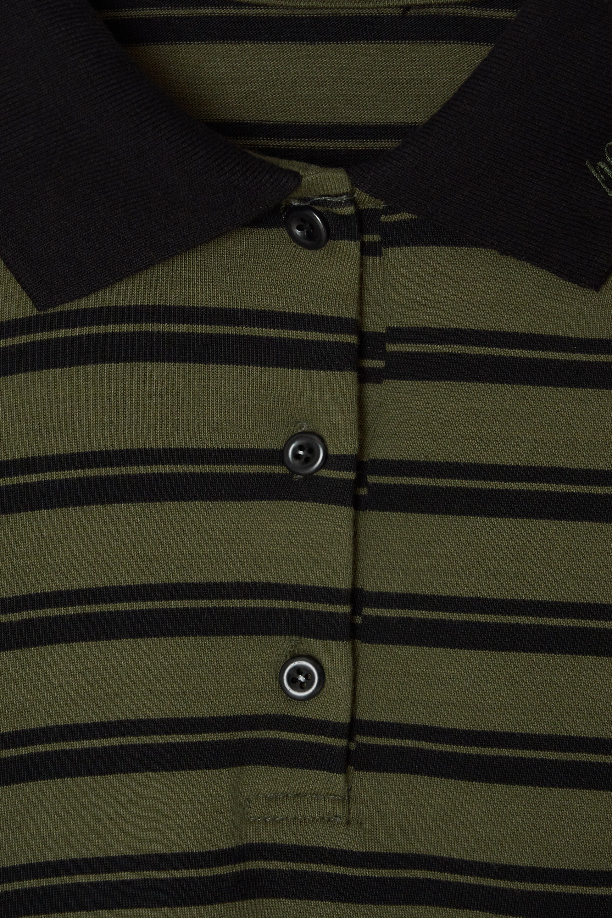 color_khaki