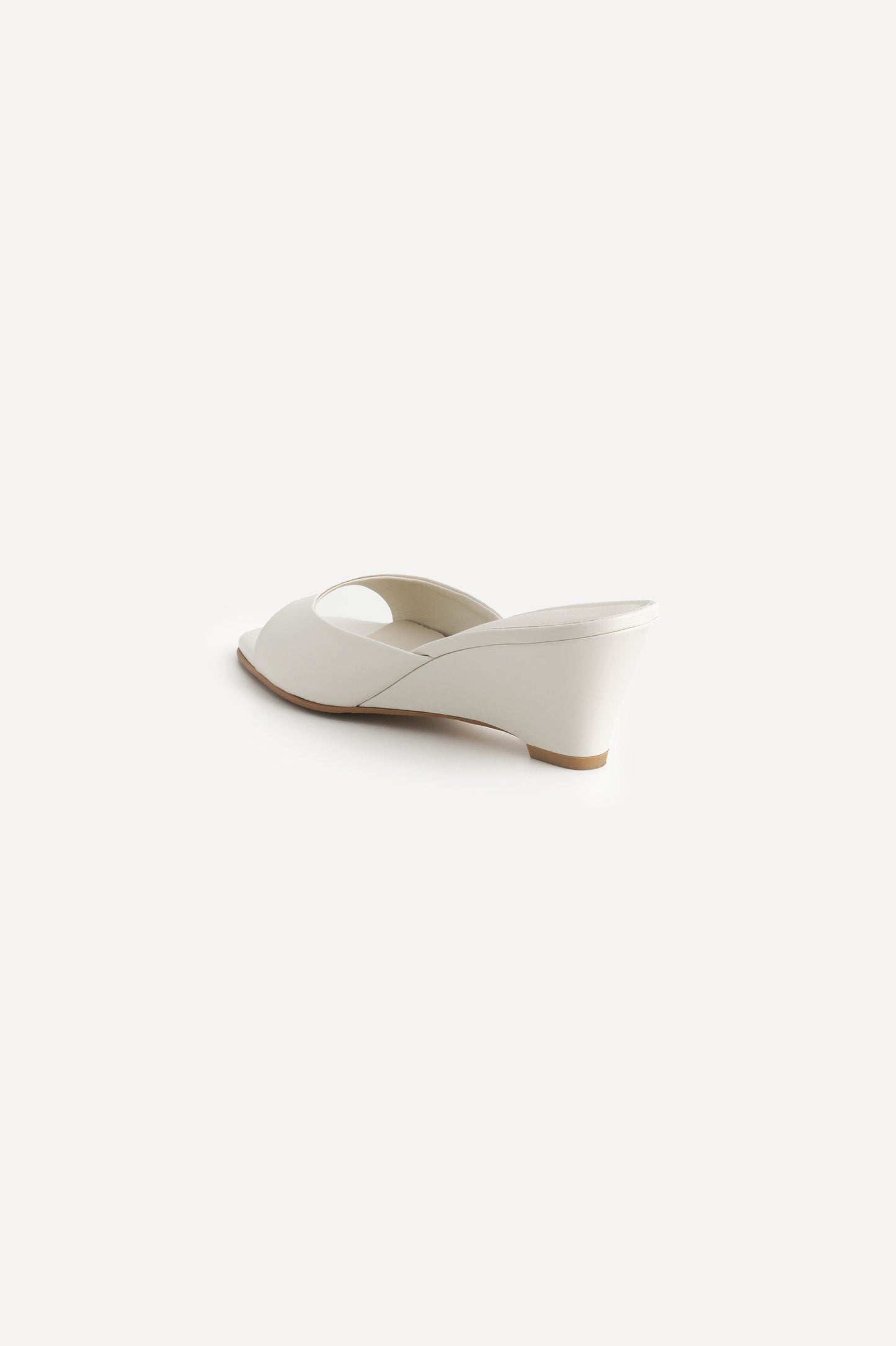color_ivory