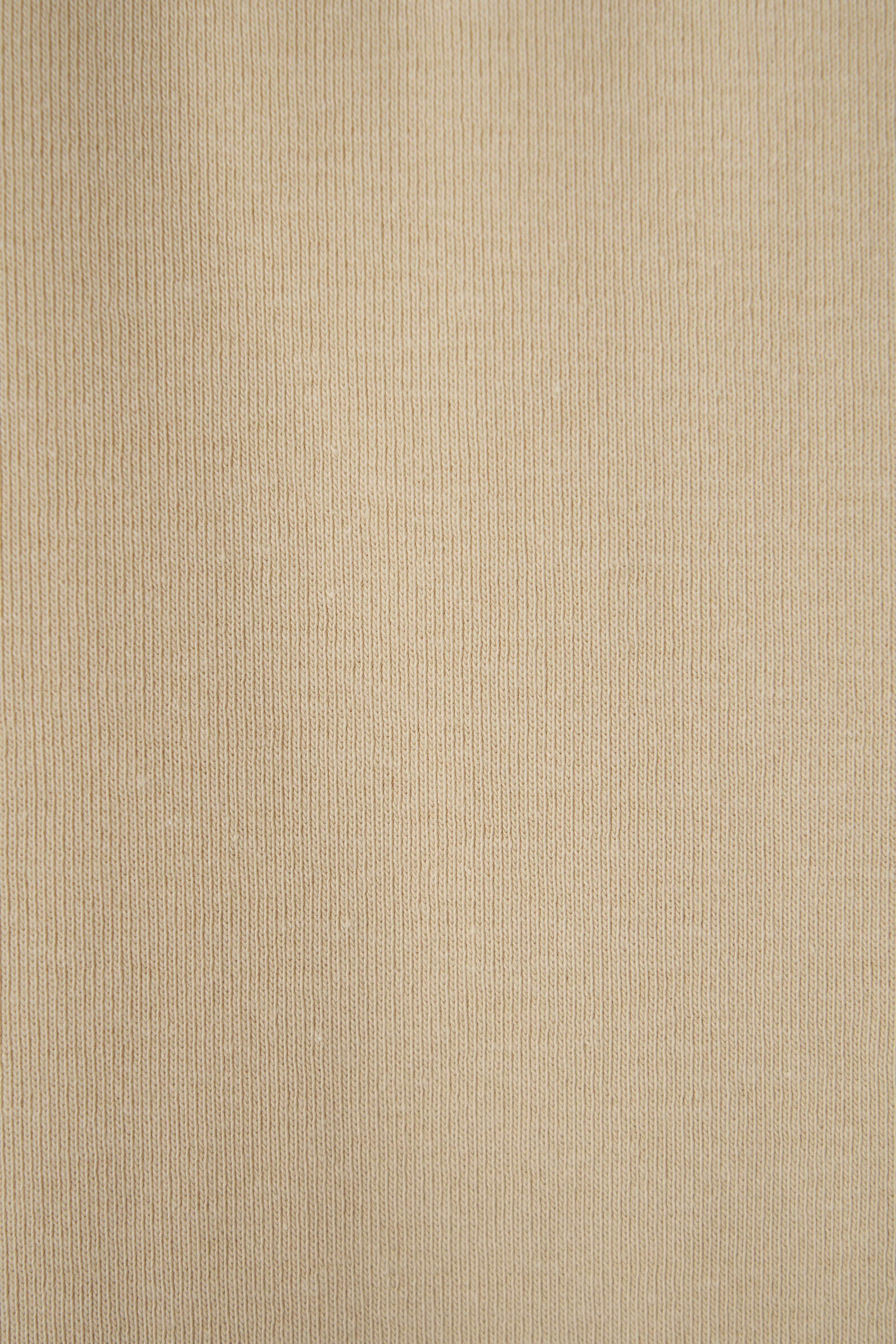 color_butter_yellow
