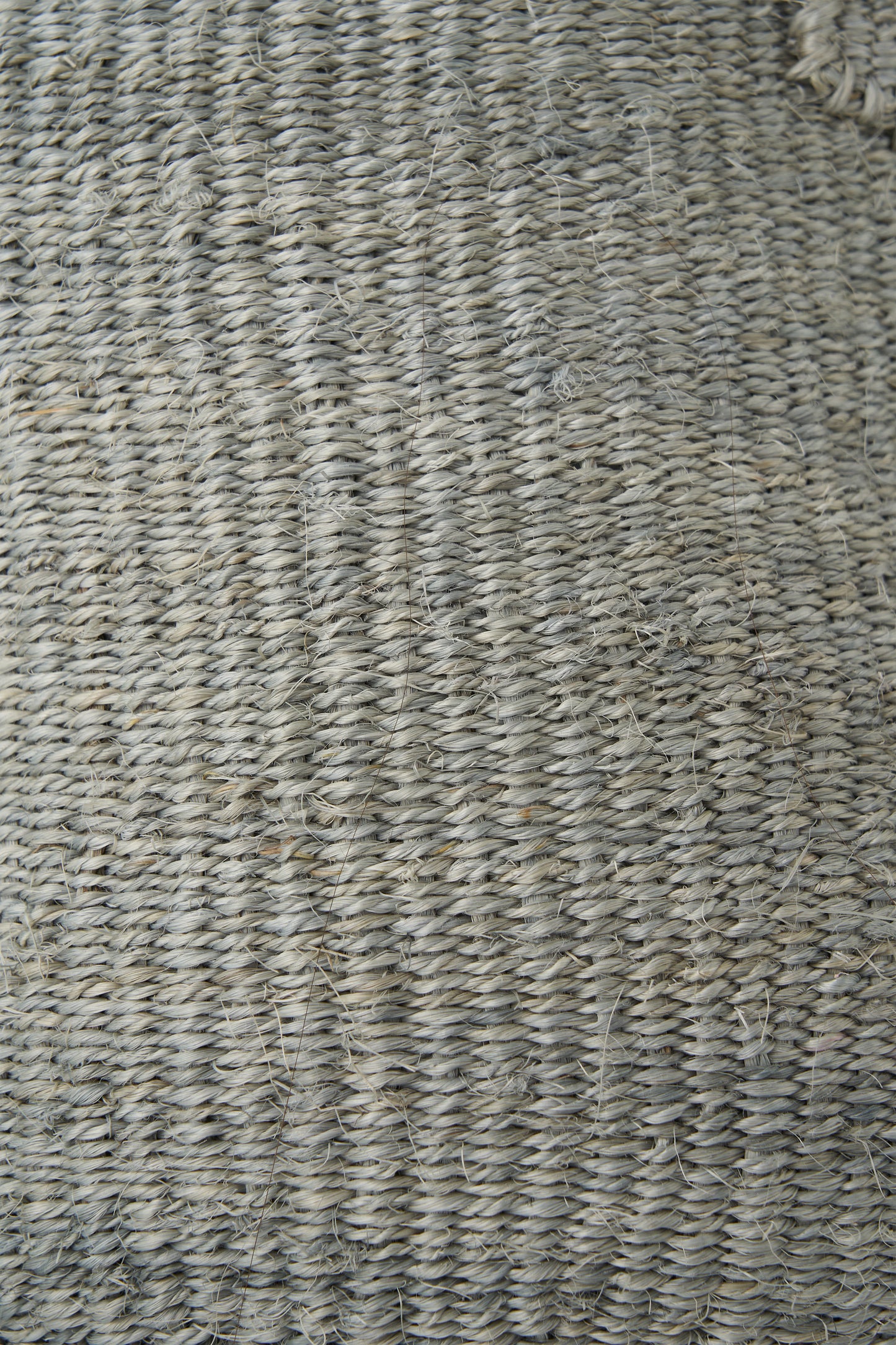 color_light_gray