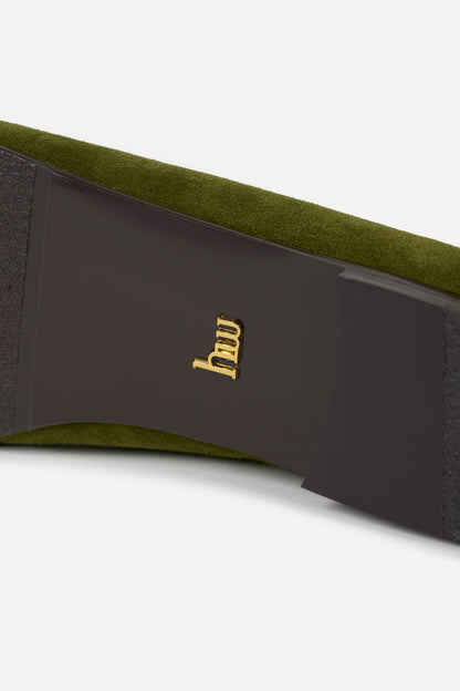 color_khaki