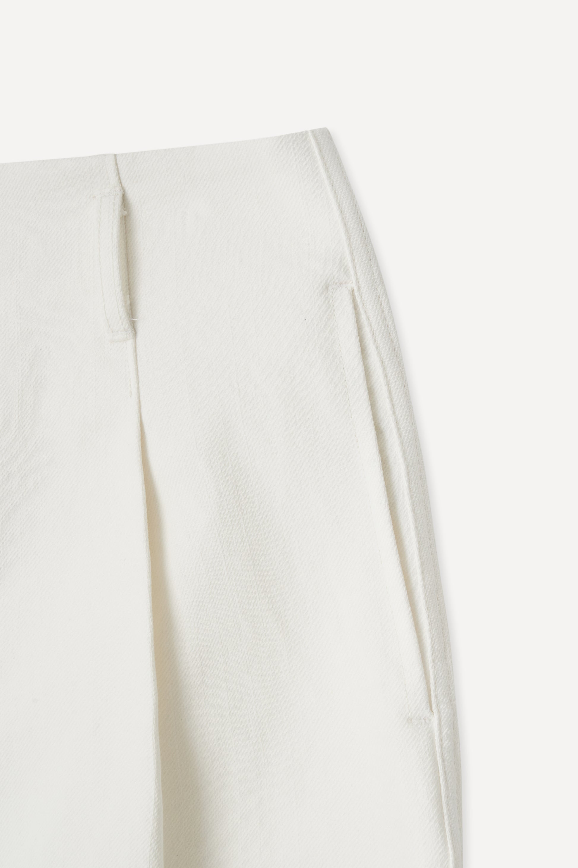 color_ivory