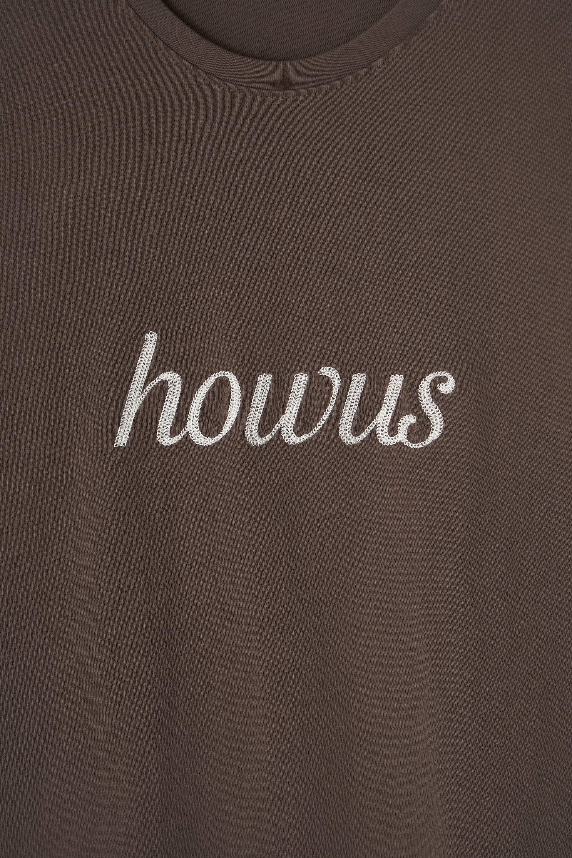 color_brown